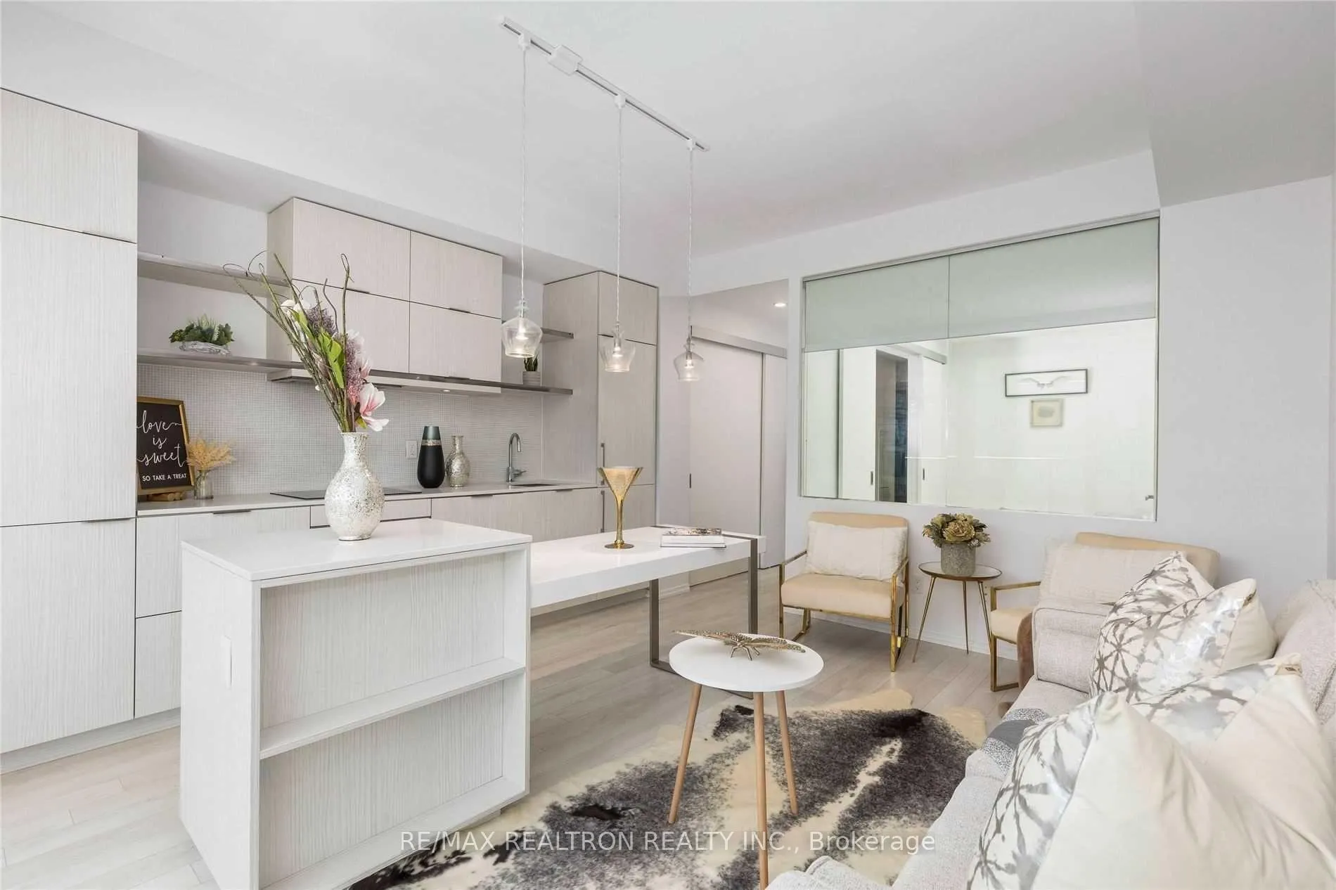 Photo 6 of Unit 1603, 197 Yonge Street, Toronto, Church-Yonge Corridor — HOMEH