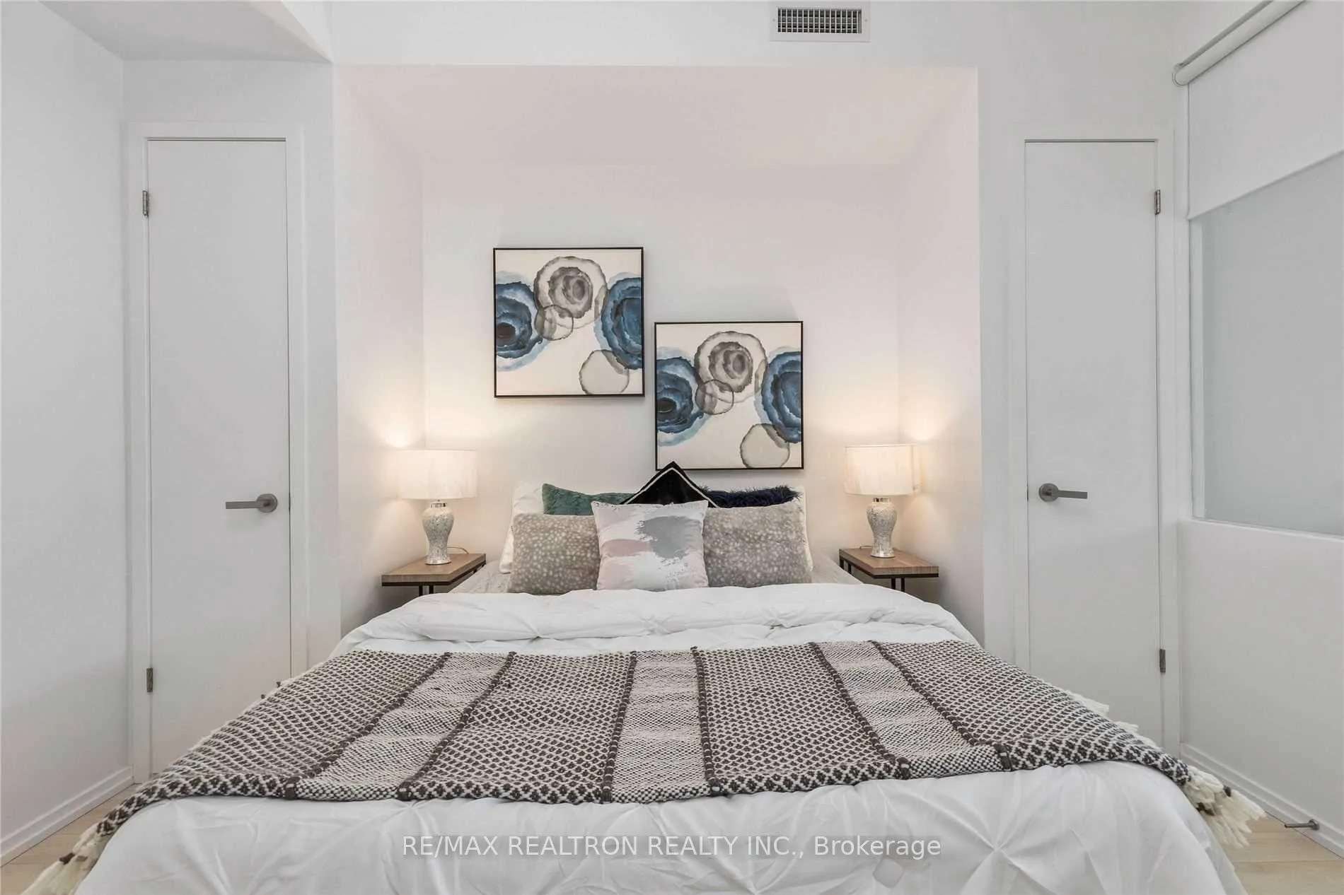 Photo 15 of Unit 1603, 197 Yonge Street, Toronto, Church-Yonge Corridor — HOMEH