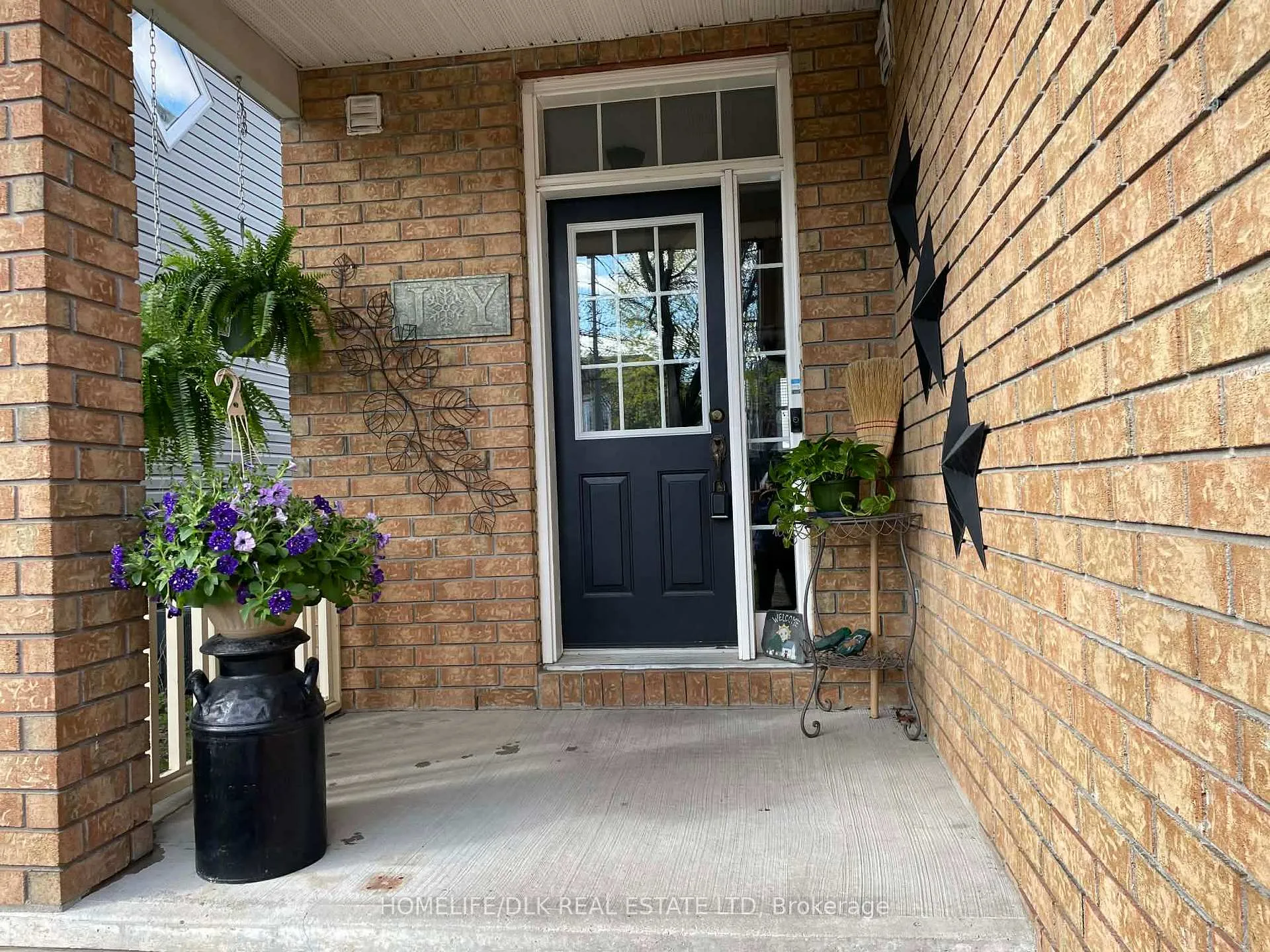Photo 4 of 59 Saddlesmith Circle, Ottawa, Kanata - Emerald Meadows/Trailwest — HOMEH