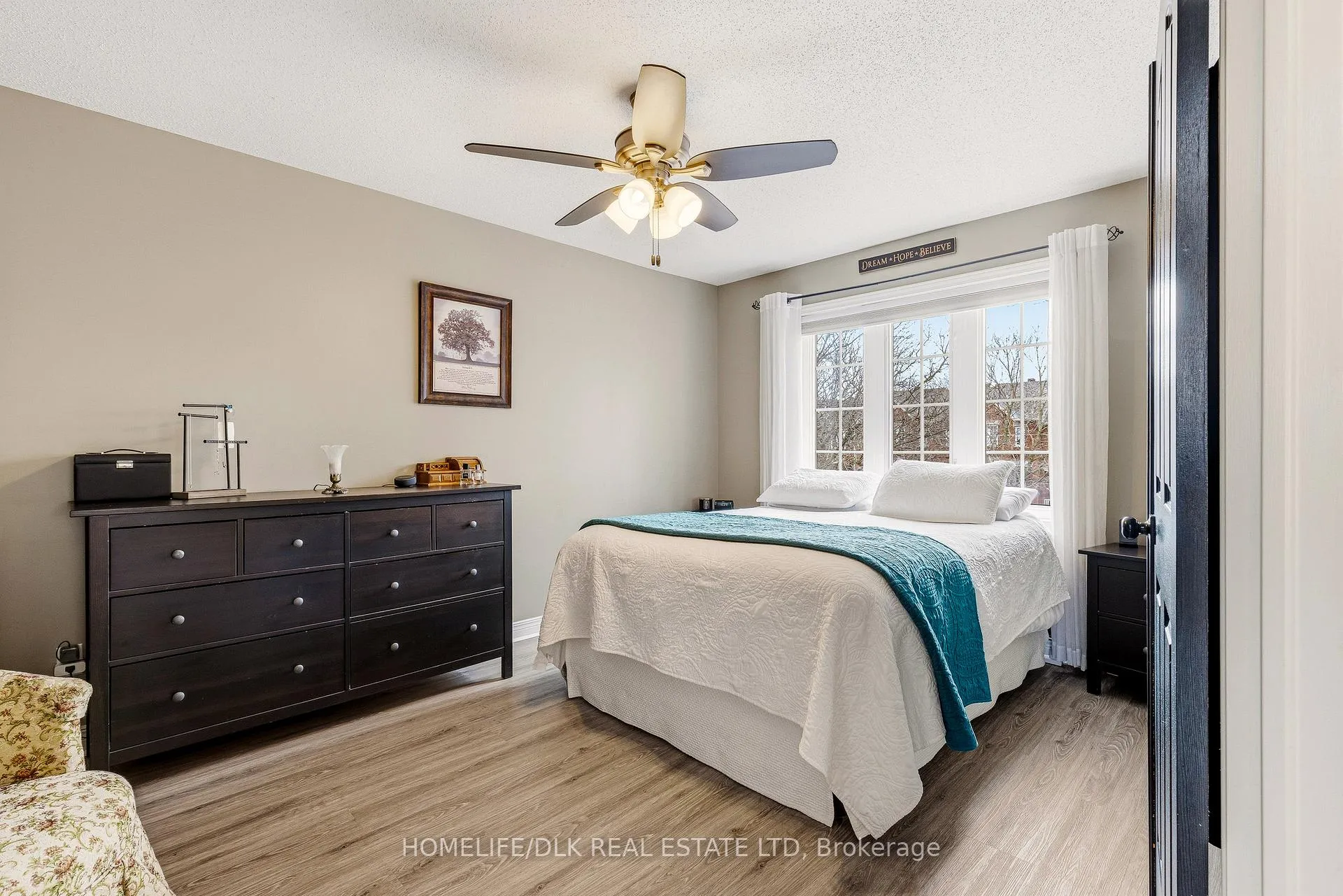 Photo 17 of 59 Saddlesmith Circle, Ottawa, Kanata - Emerald Meadows/Trailwest — HOMEH