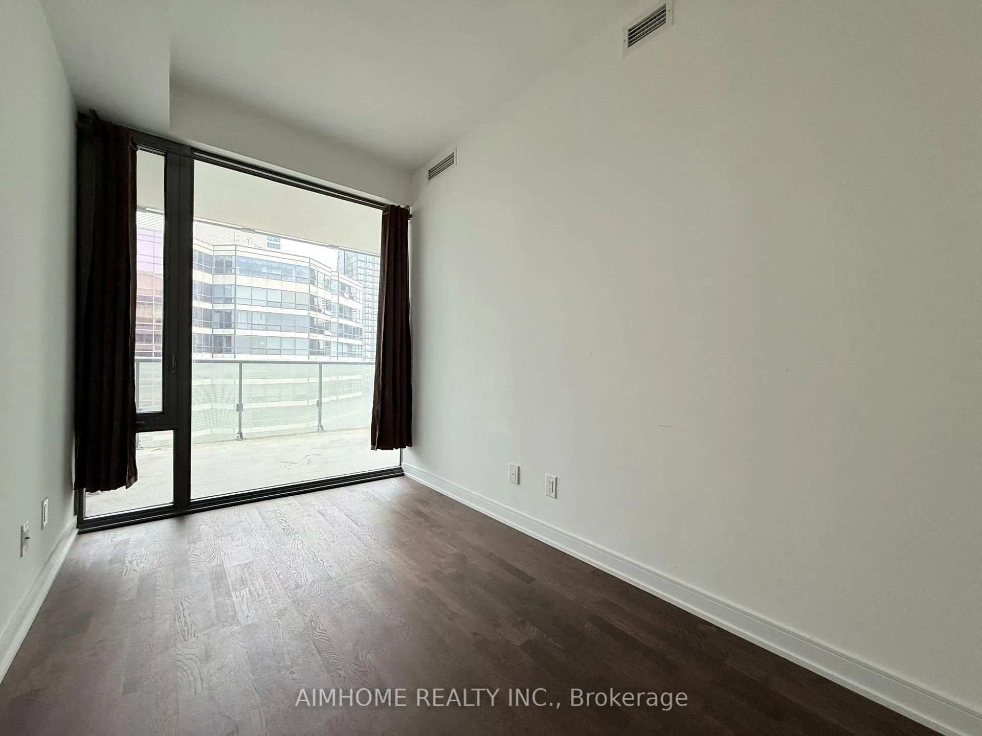 Photo 5 of Unit 2902, 57 St Joseph Street, Toronto, Bay Street Corridor — HOMEH