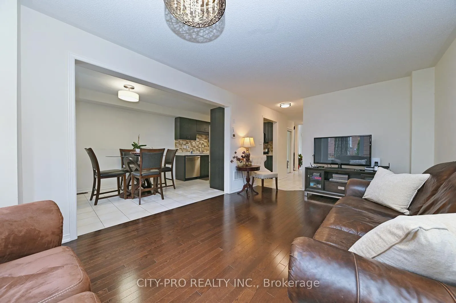 Photo 10 of 230 Duncan Lane, Milton, Scott — HOMEH