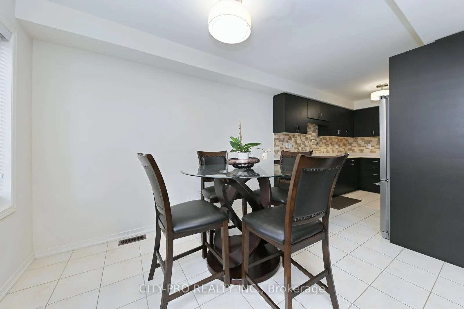 Photo 14 of 230 Duncan Lane, Milton, Scott — HOMEH