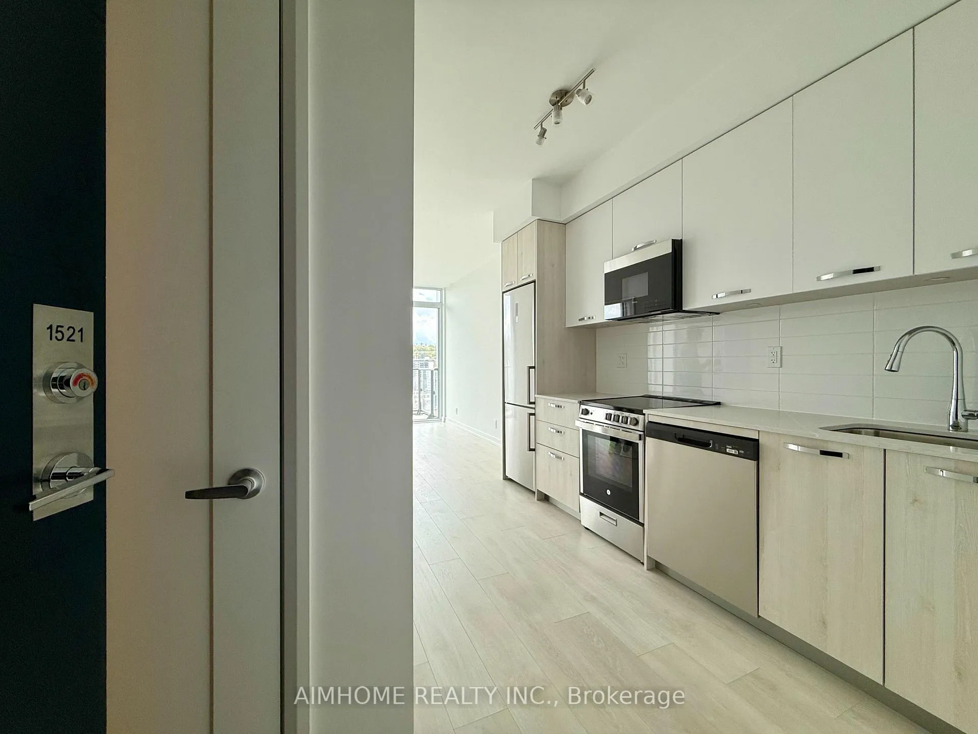 Photo 2 of Unit 1521, 75 James Street S, Hamilton, Corktown — HOMEH