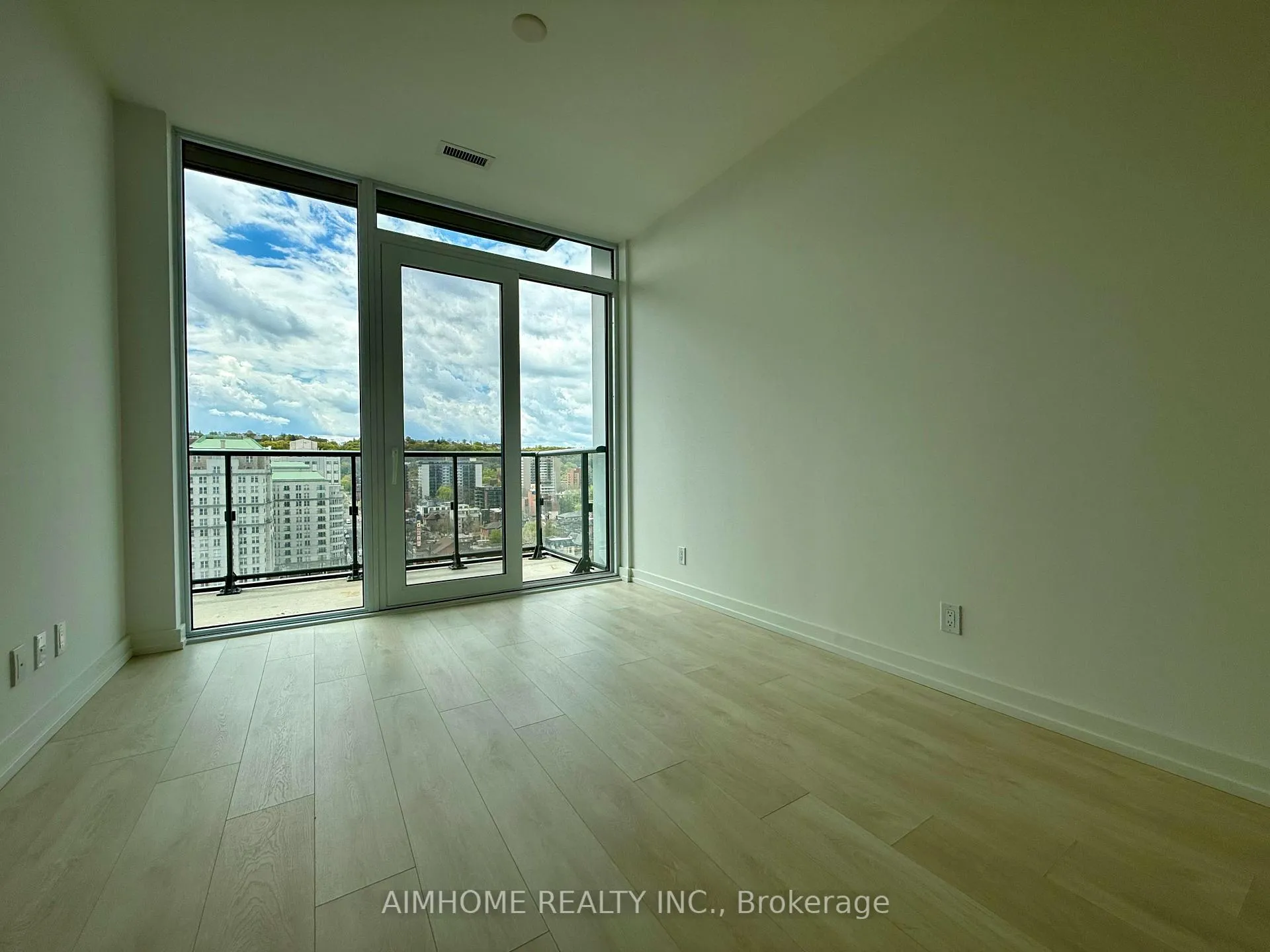 Photo 7 of Unit 1521, 75 James Street S, Hamilton, Corktown — HOMEH