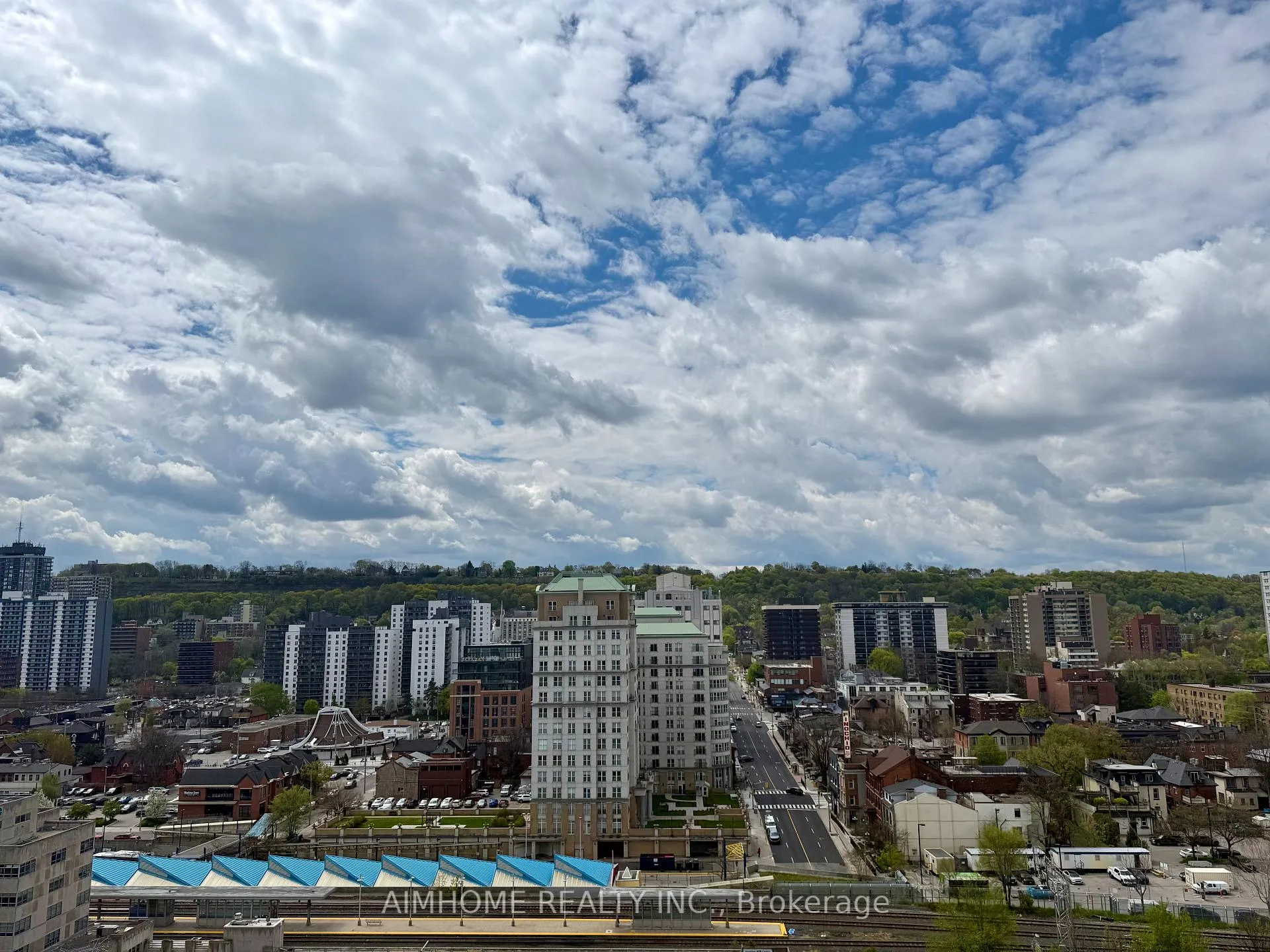Photo 13 of Unit 1521, 75 James Street S, Hamilton, Corktown — HOMEH