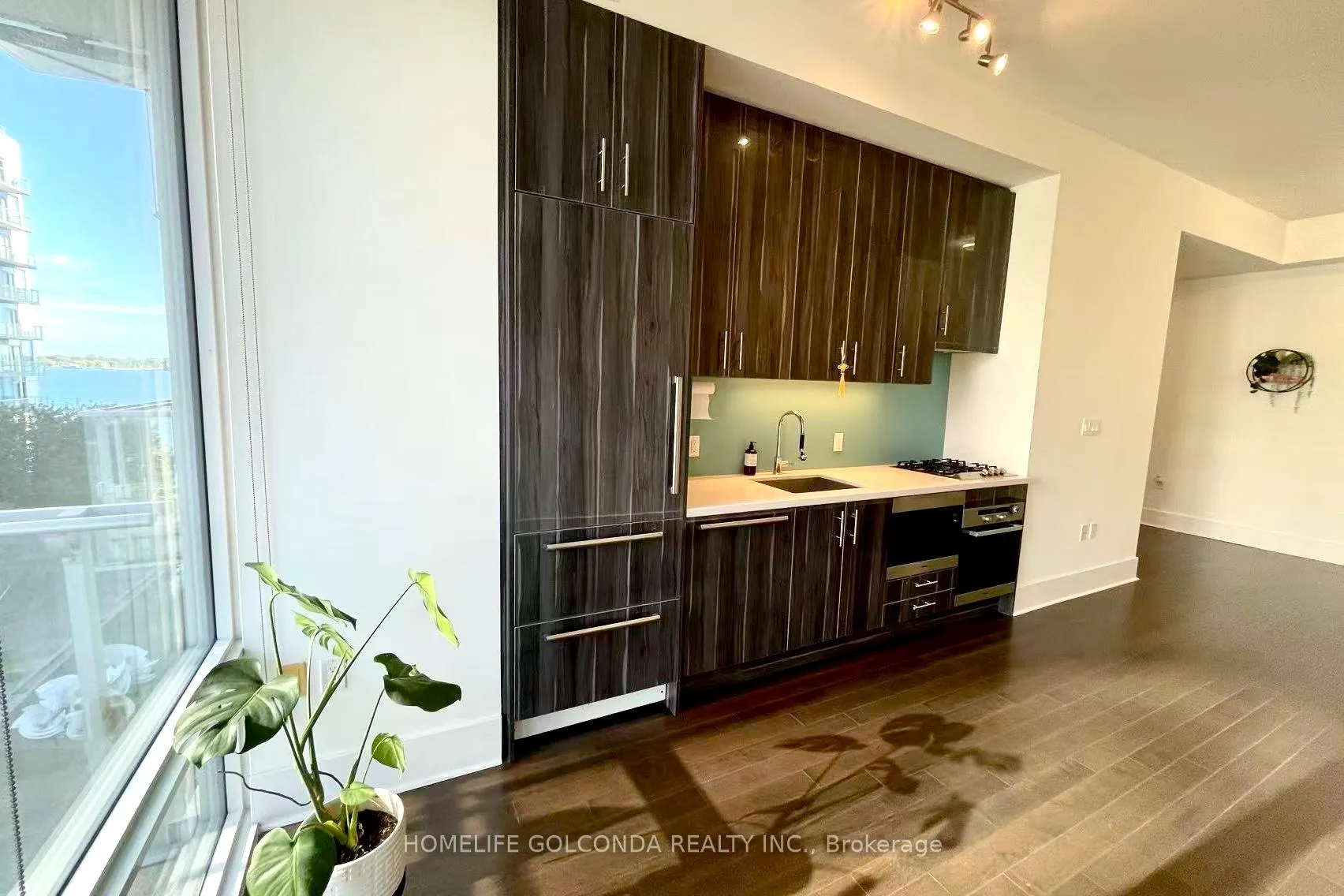 Photo 8 of Unit 624, 29 Queens Quay E, Toronto, Waterfront Communities — HOMEH