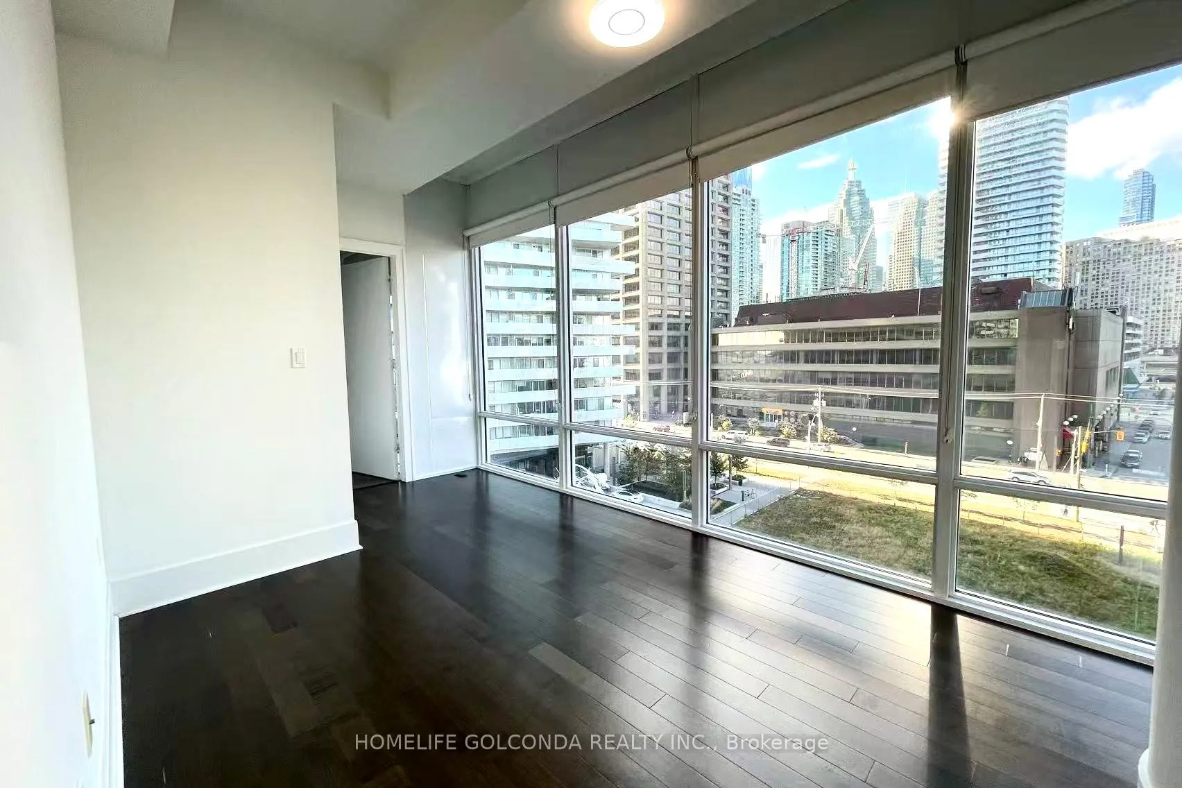 Photo 13 of Unit 624, 29 Queens Quay E, Toronto, Waterfront Communities — HOMEH