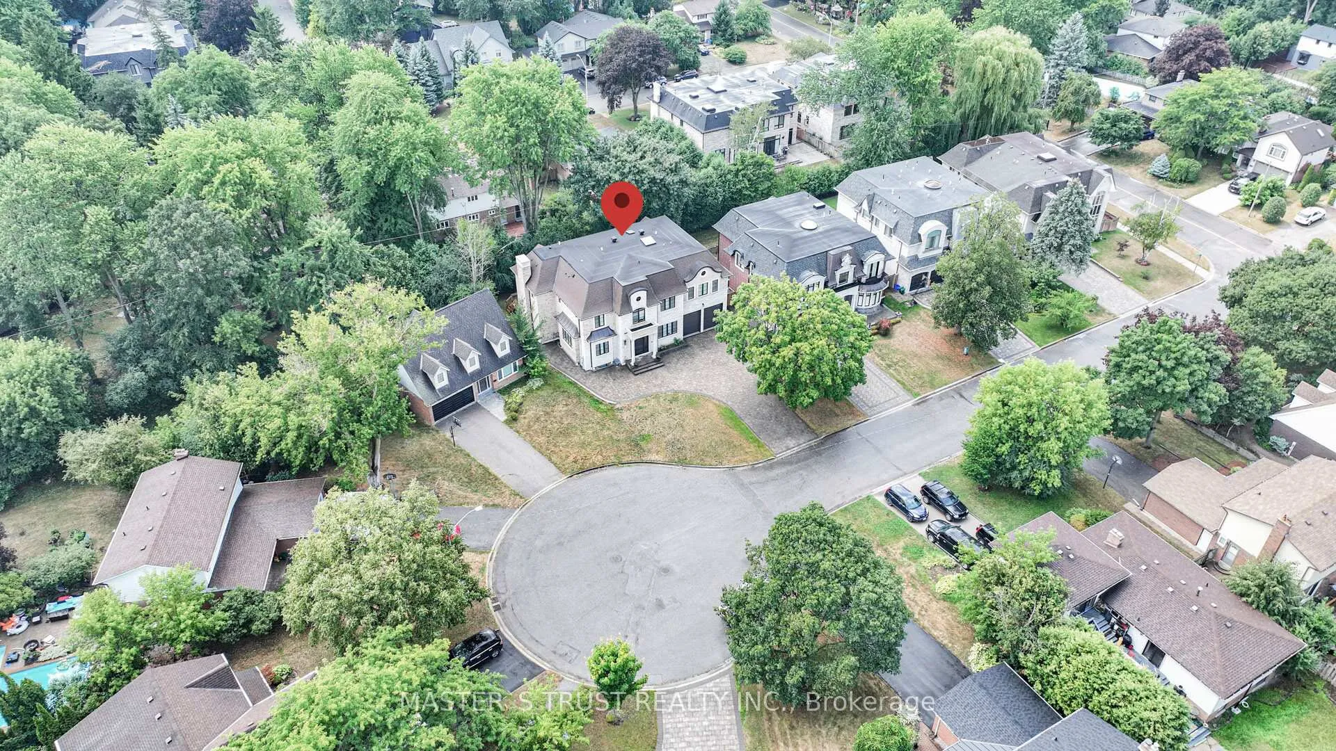 Photo 4 of 7 Trumpour Court, Markham, Unionville — HOMEH