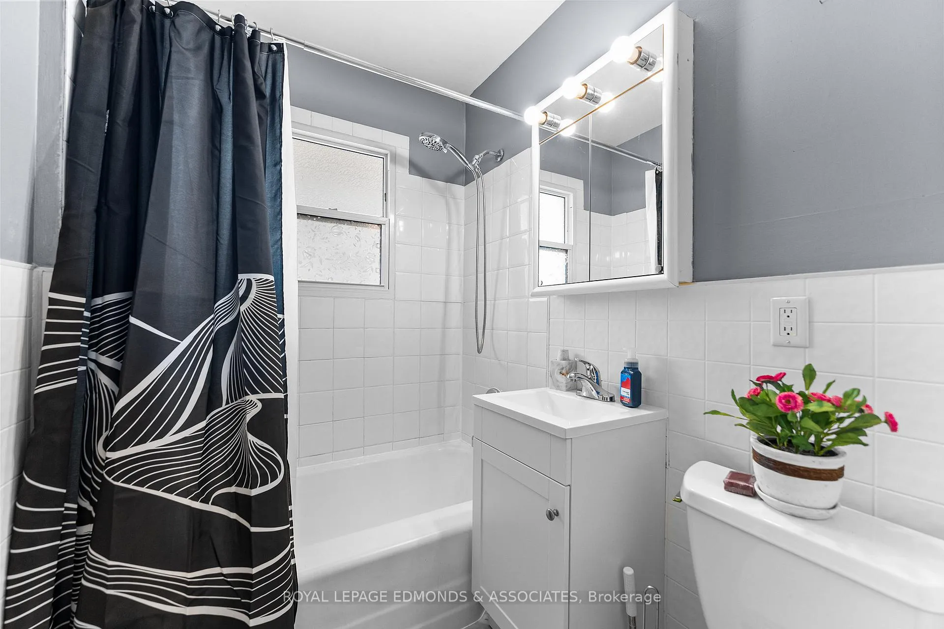 Photo 13 of 286 Chamberlain Street, Pembroke — HOMEH