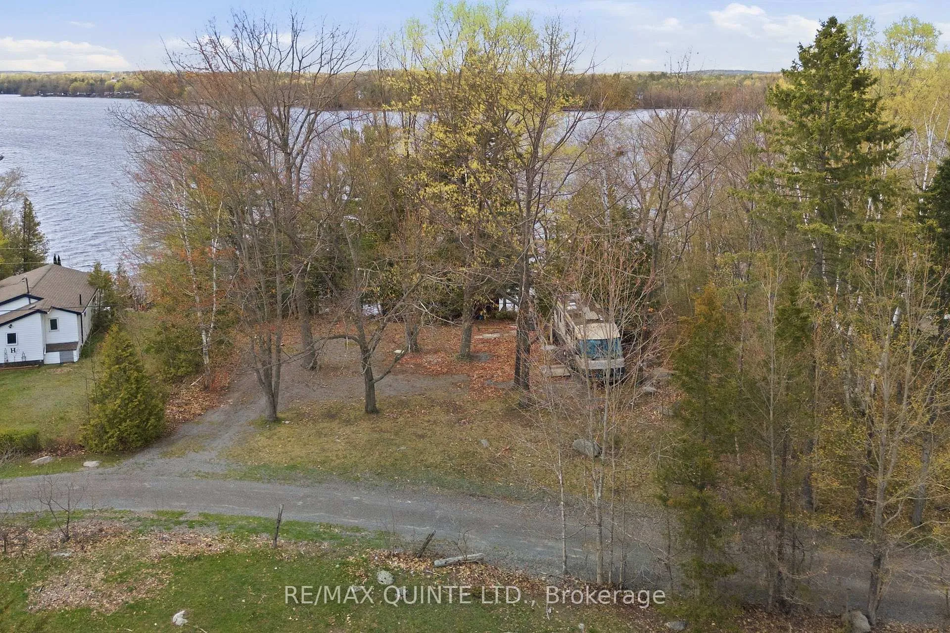 Photo 4 of 165 Retriever Lane, Centre Hastings — HOMEH