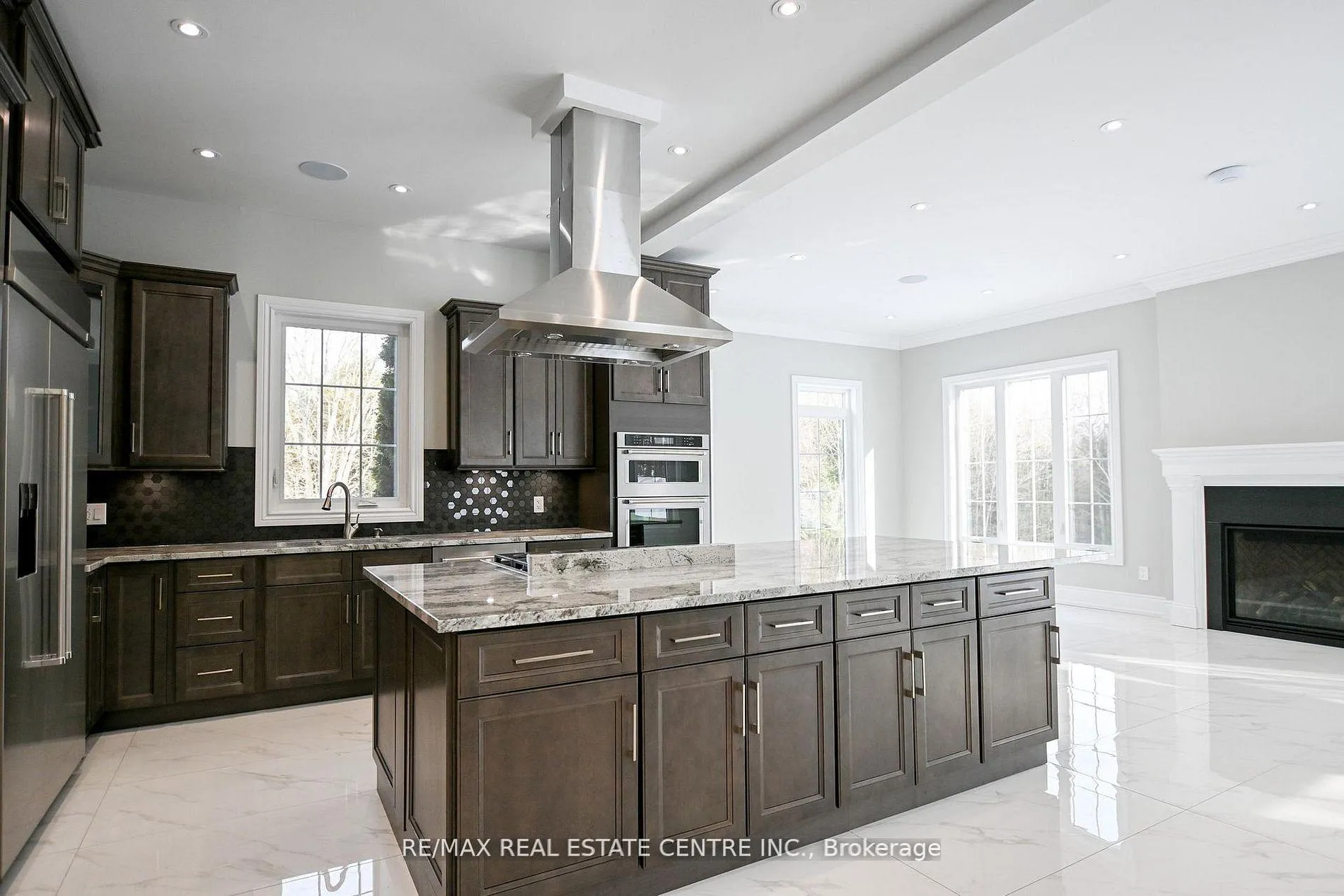 Photo 4 of 12 Flaherty Lane, Caledon, Rural Caledon — HOMEH