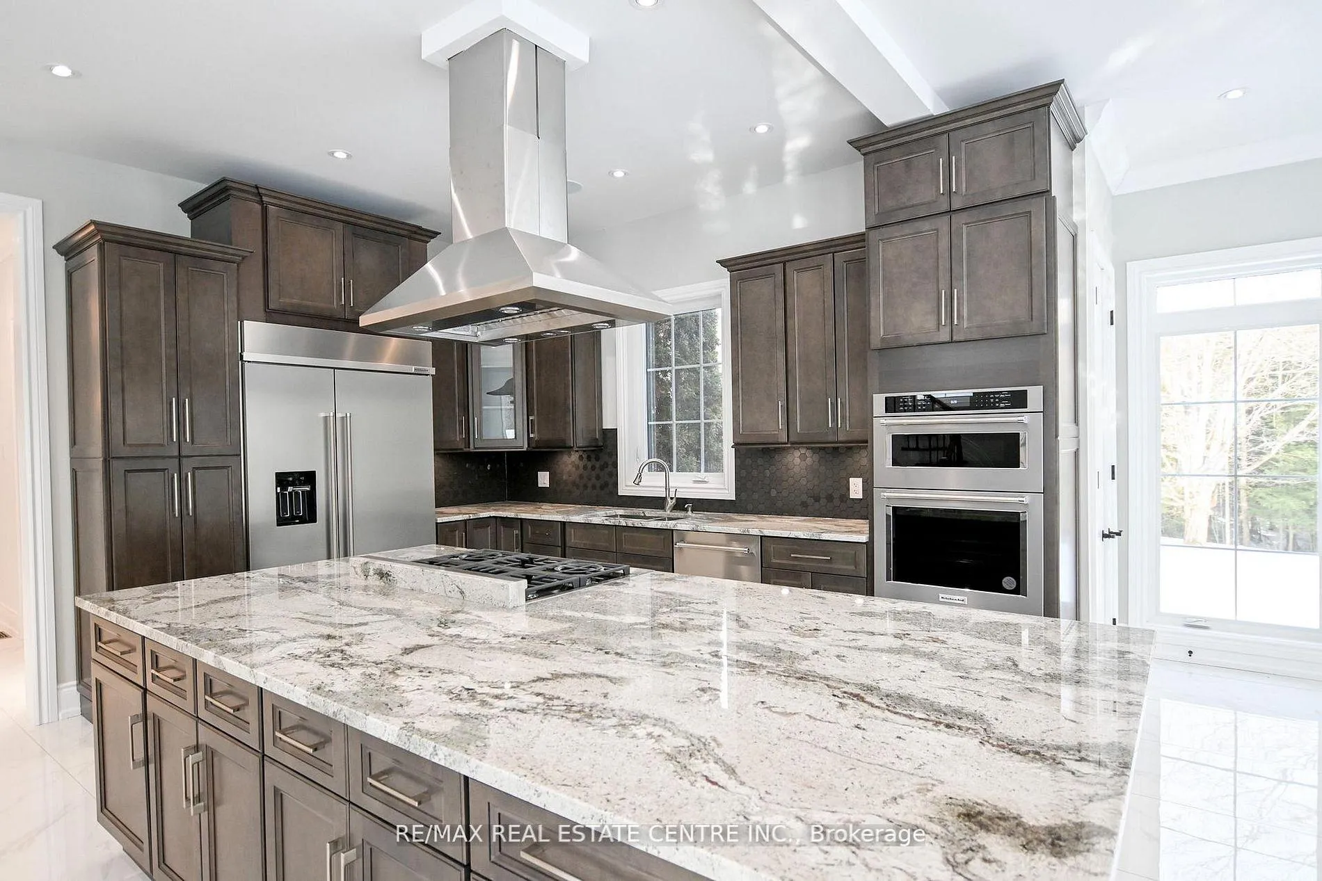 Photo 5 of 12 Flaherty Lane, Caledon, Rural Caledon — HOMEH