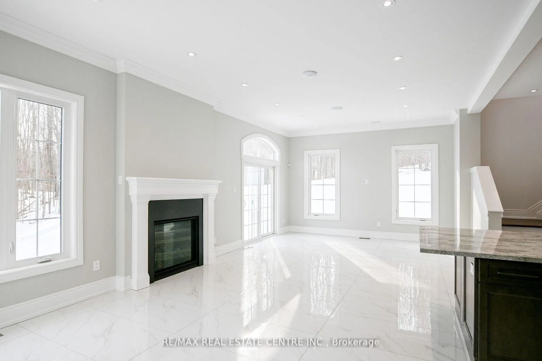 Photo 9 of 12 Flaherty Lane, Caledon, Rural Caledon — HOMEH