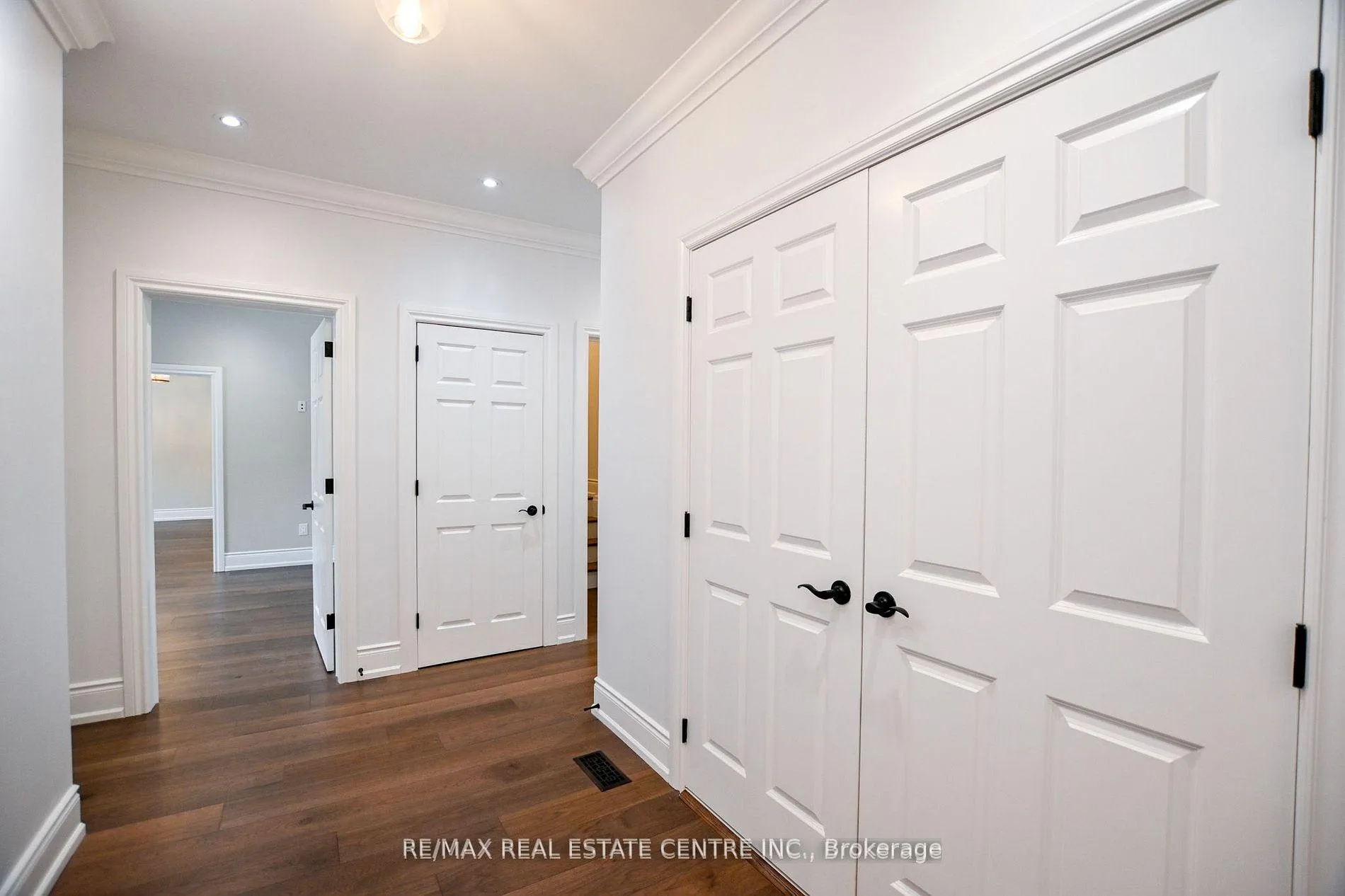 Photo 19 of 12 Flaherty Lane, Caledon, Rural Caledon — HOMEH