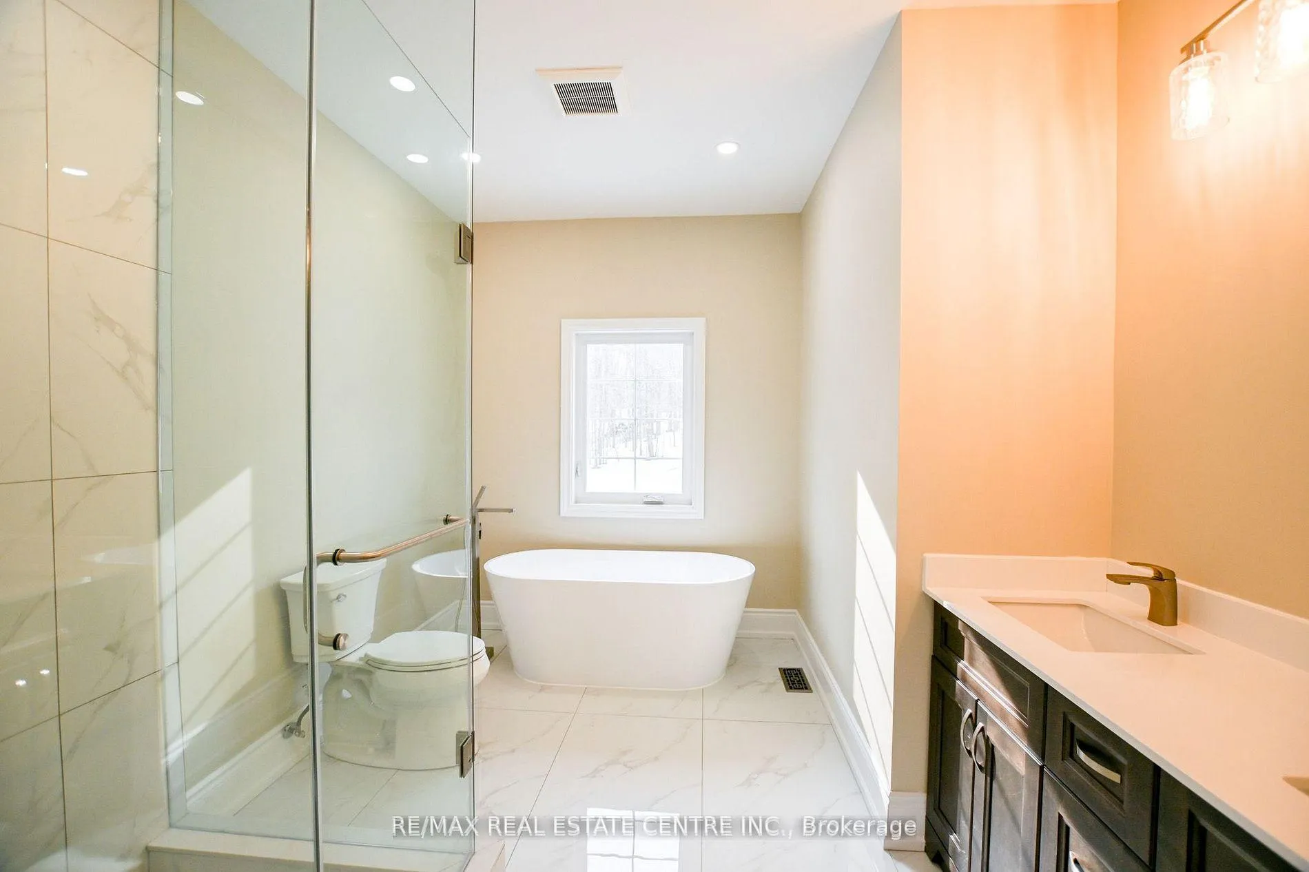 Photo 25 of 12 Flaherty Lane, Caledon, Rural Caledon — HOMEH