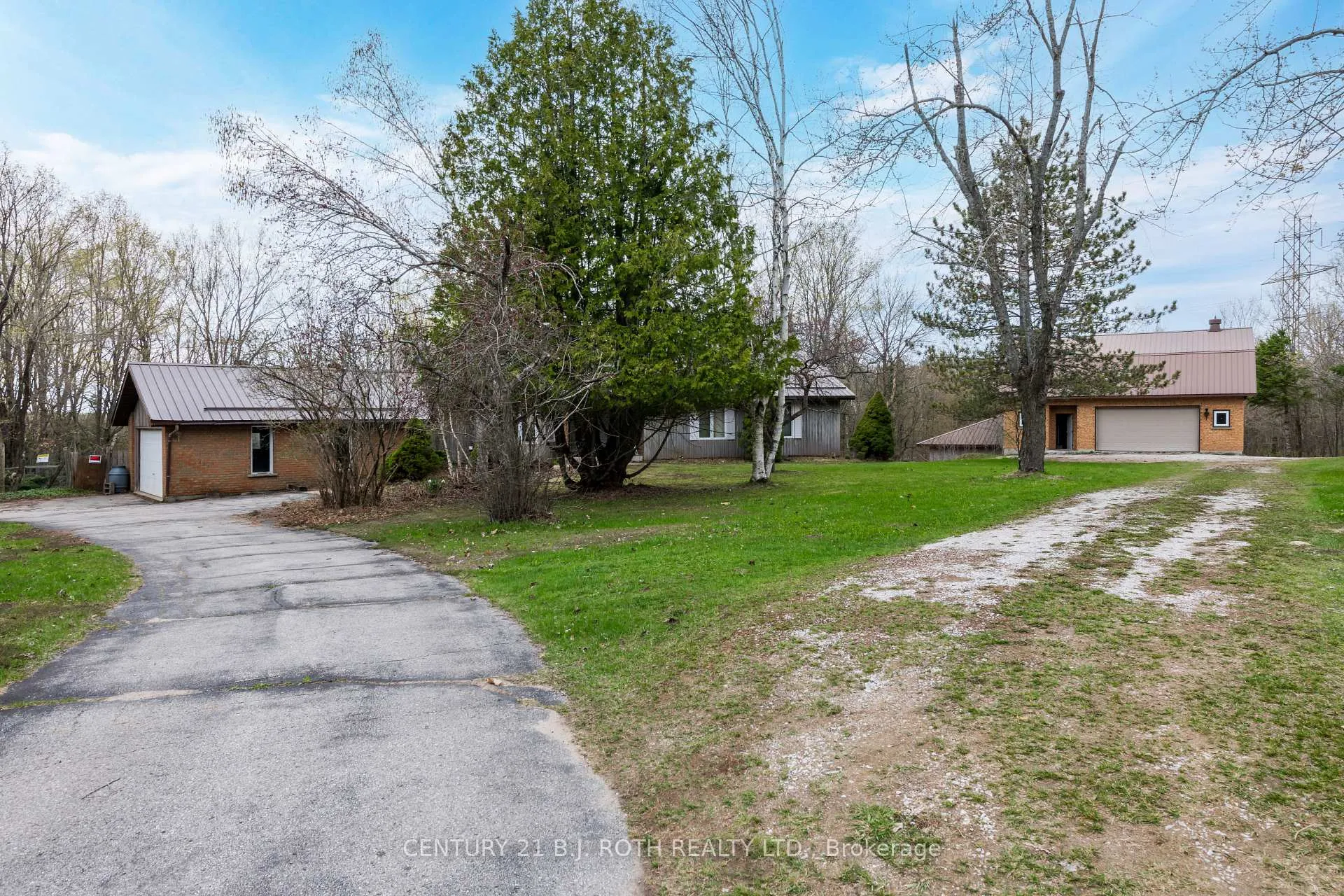 Photo 1 of 1056 Birchcliffe Crescent, Severn, Rural Severn — HOMEH