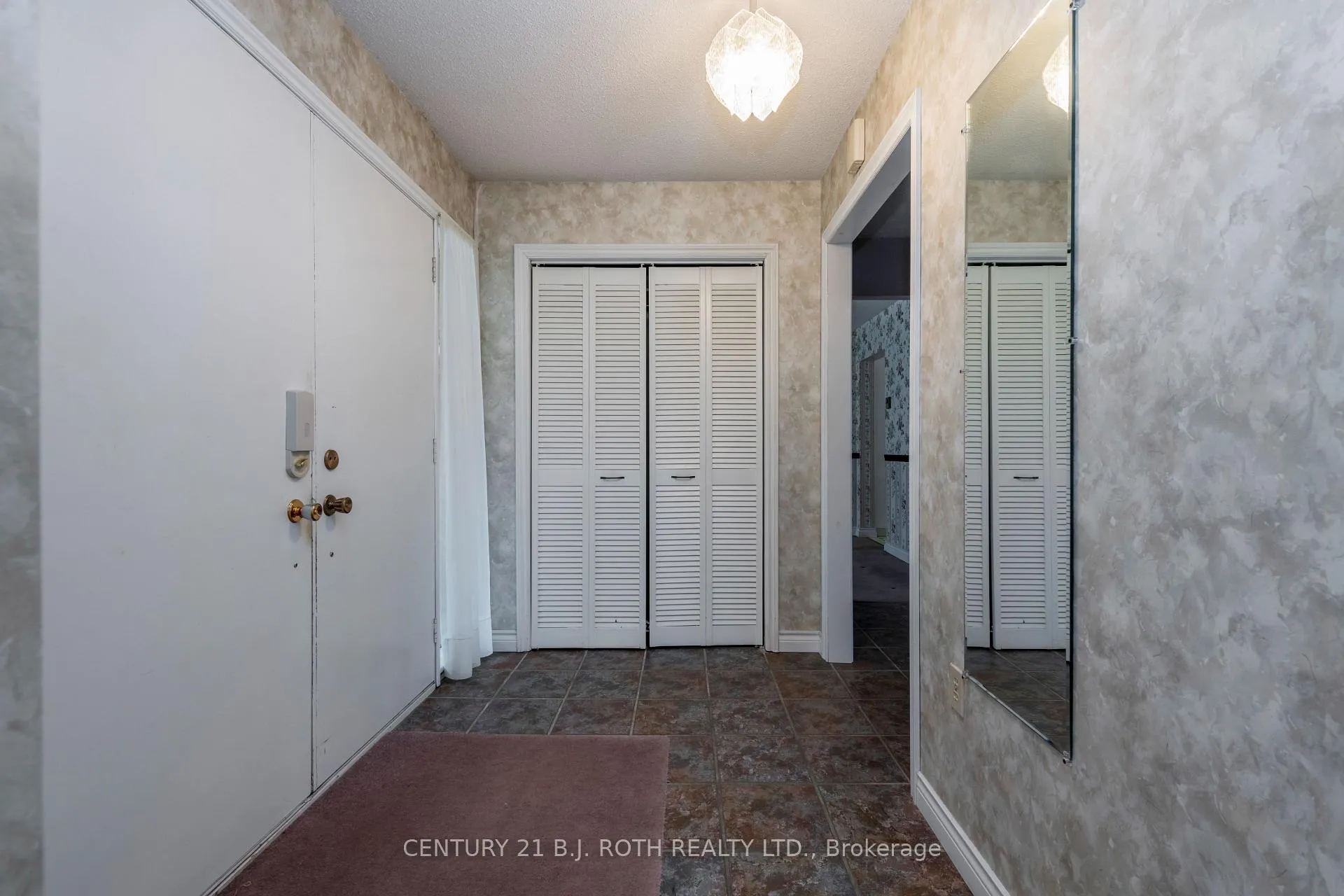 Photo 4 of 1056 Birchcliffe Crescent, Severn, Rural Severn — HOMEH