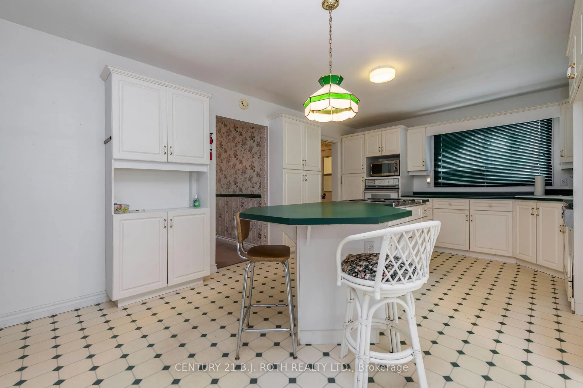 Photo 8 of 1056 Birchcliffe Crescent, Severn, Rural Severn — HOMEH