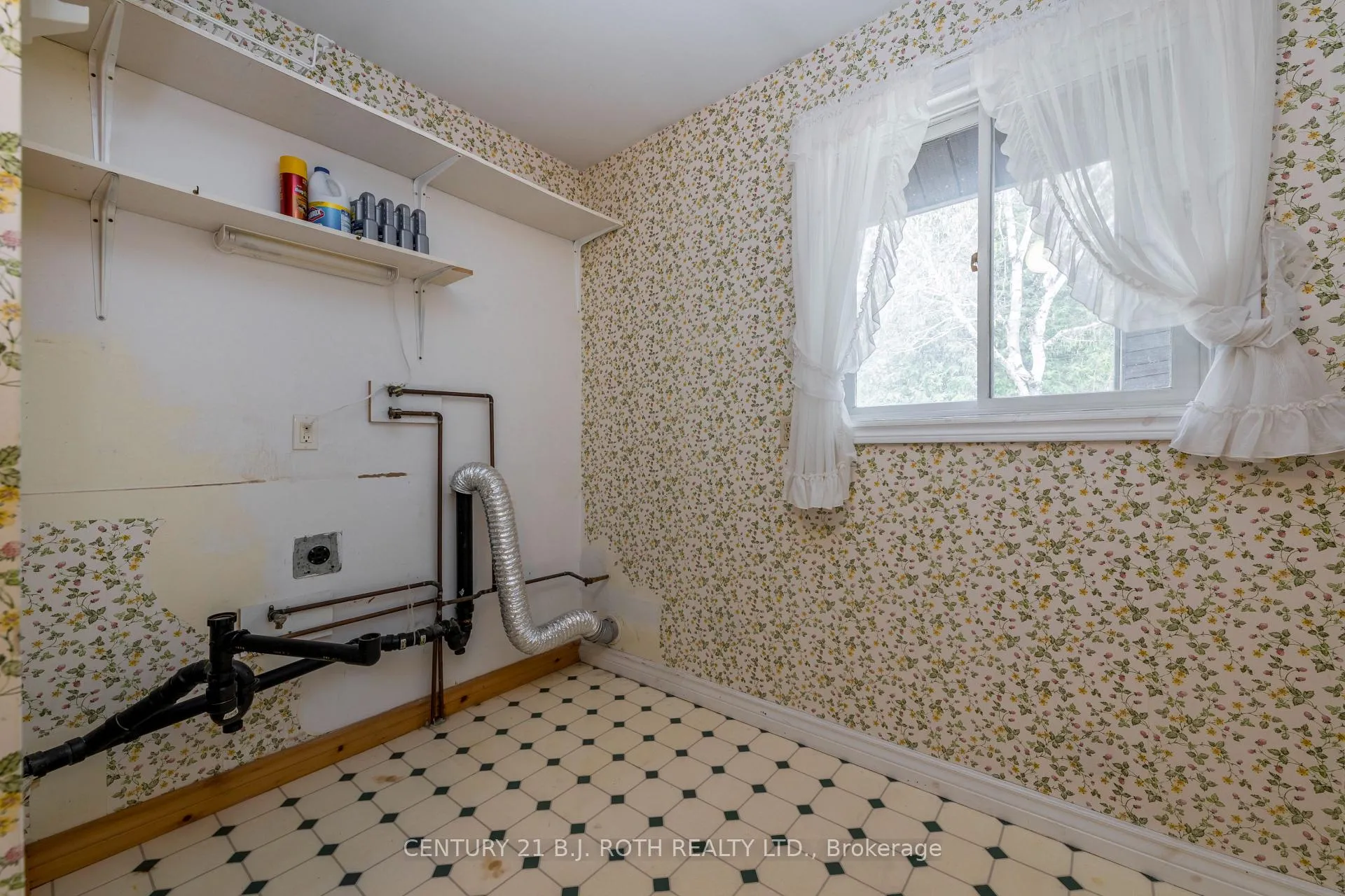 Photo 14 of 1056 Birchcliffe Crescent, Severn, Rural Severn — HOMEH