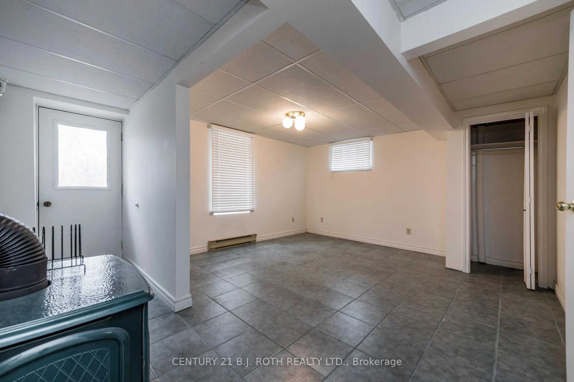 Photo 28 of 1056 Birchcliffe Crescent, Severn, Rural Severn — HOMEH