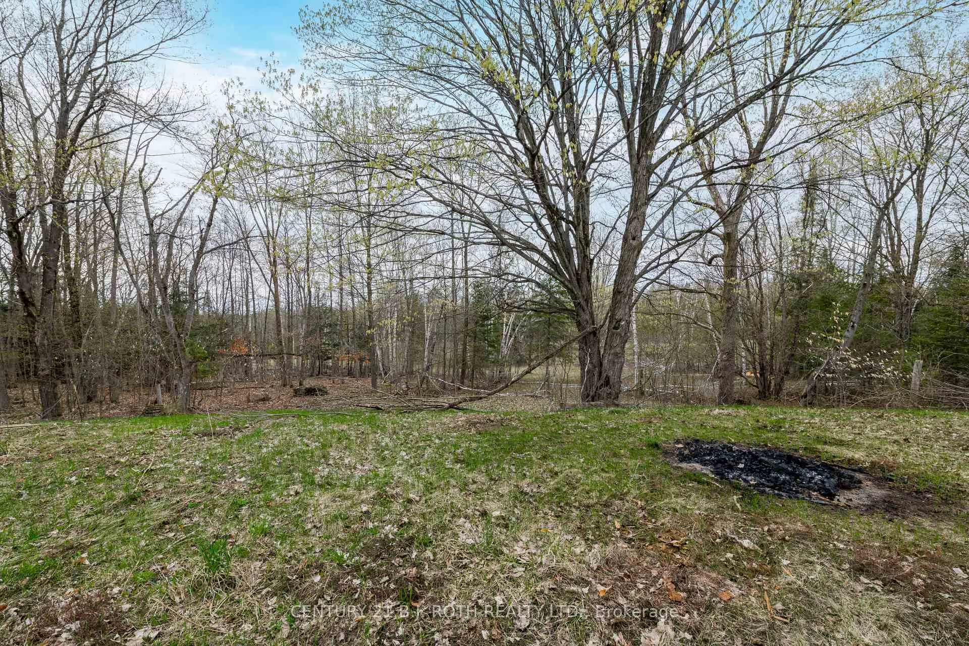 Photo 33 of 1056 Birchcliffe Crescent, Severn, Rural Severn — HOMEH