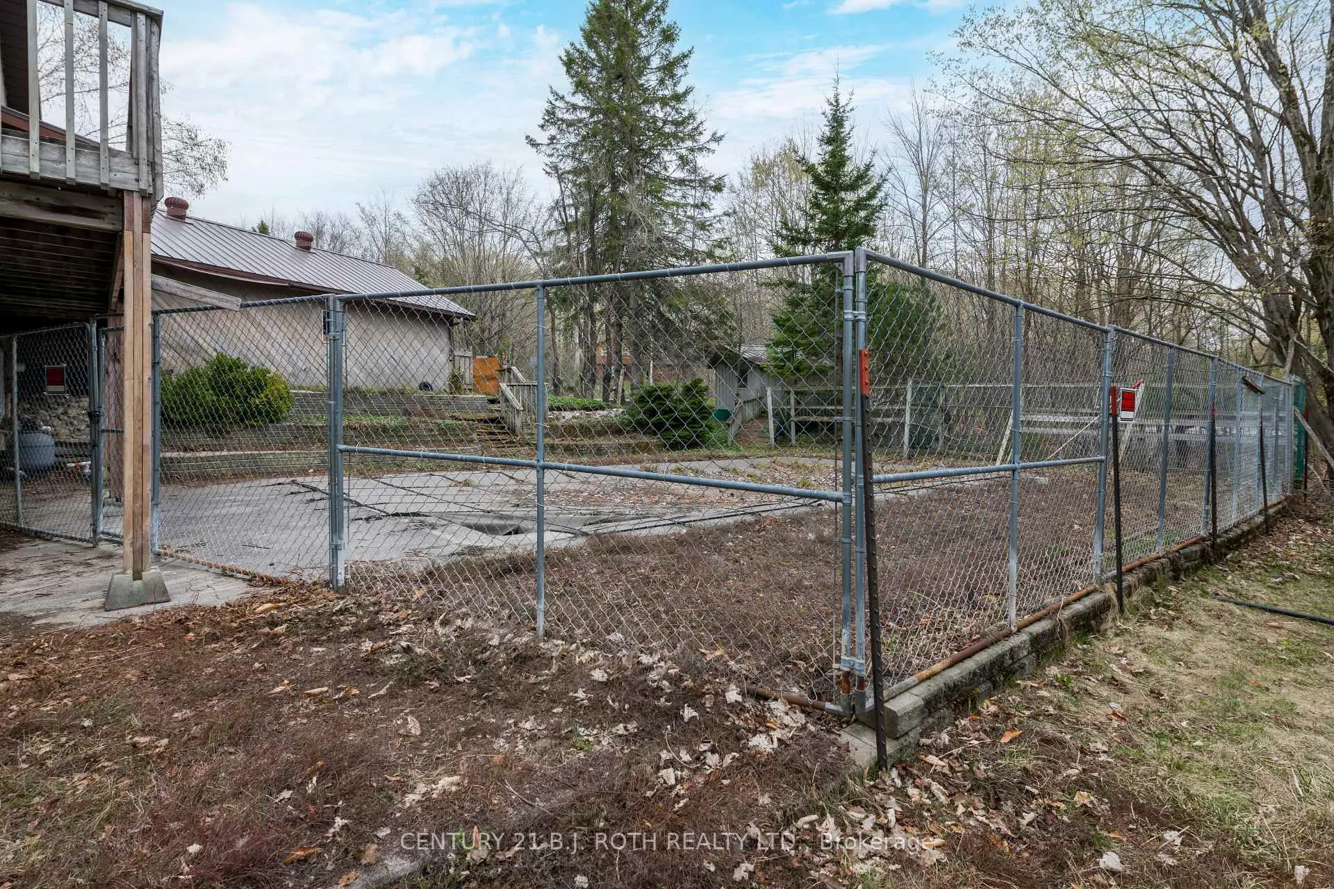 Photo 34 of 1056 Birchcliffe Crescent, Severn, Rural Severn — HOMEH