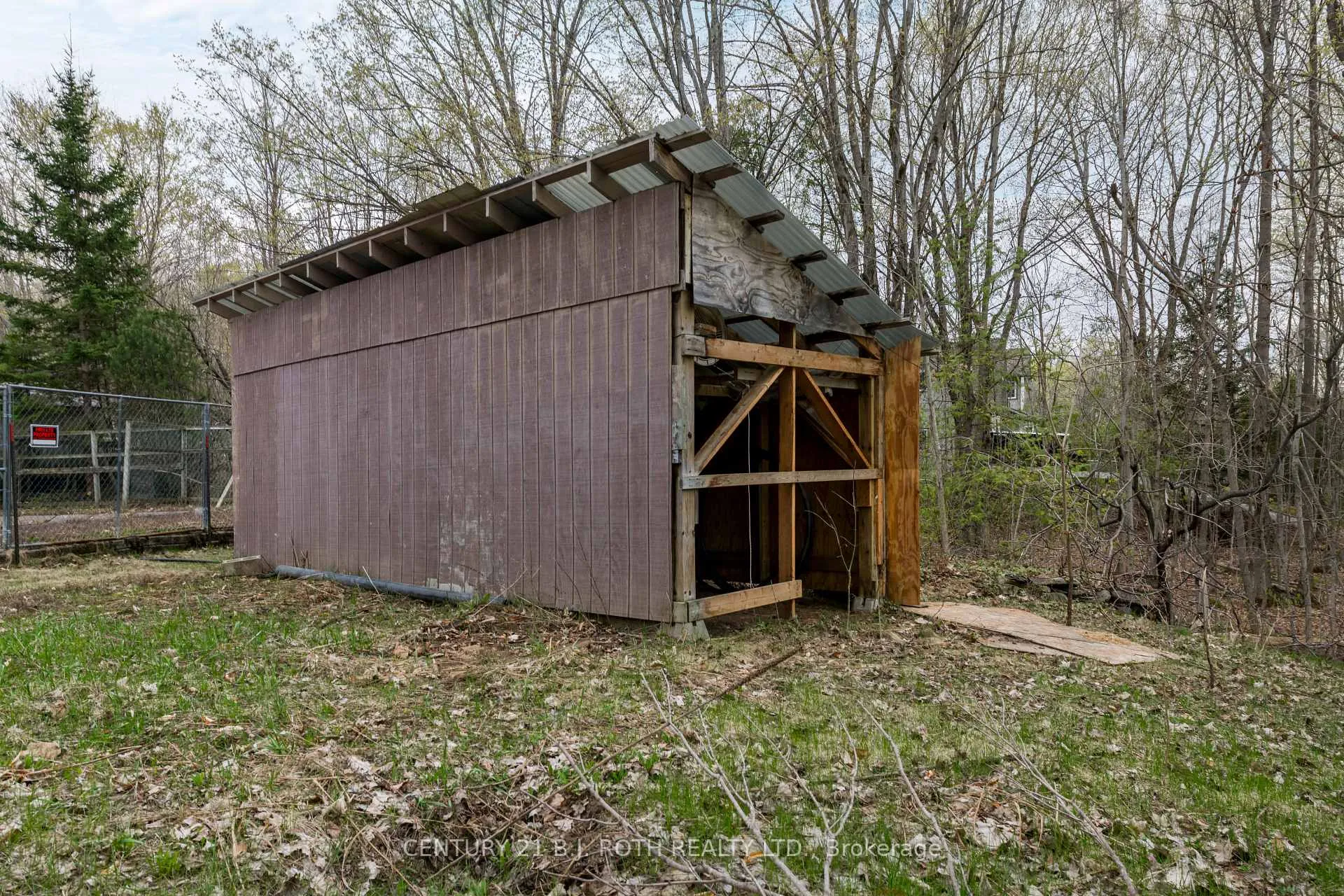 Photo 35 of 1056 Birchcliffe Crescent, Severn, Rural Severn — HOMEH