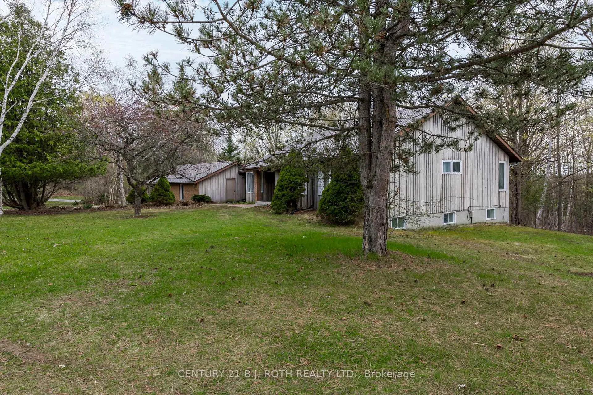 Photo 36 of 1056 Birchcliffe Crescent, Severn, Rural Severn — HOMEH