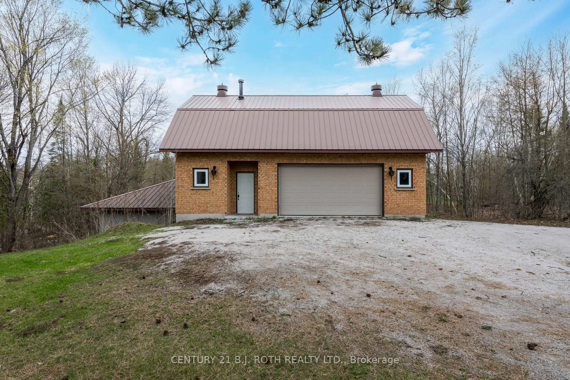 Photo 40 of 1056 Birchcliffe Crescent, Severn, Rural Severn — HOMEH