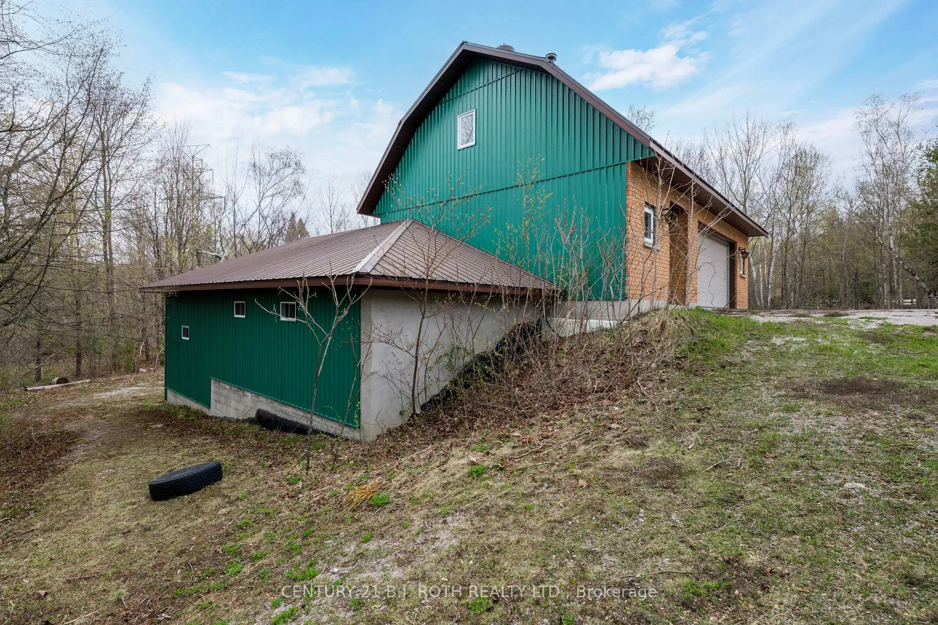Photo 41 of 1056 Birchcliffe Crescent, Severn, Rural Severn — HOMEH