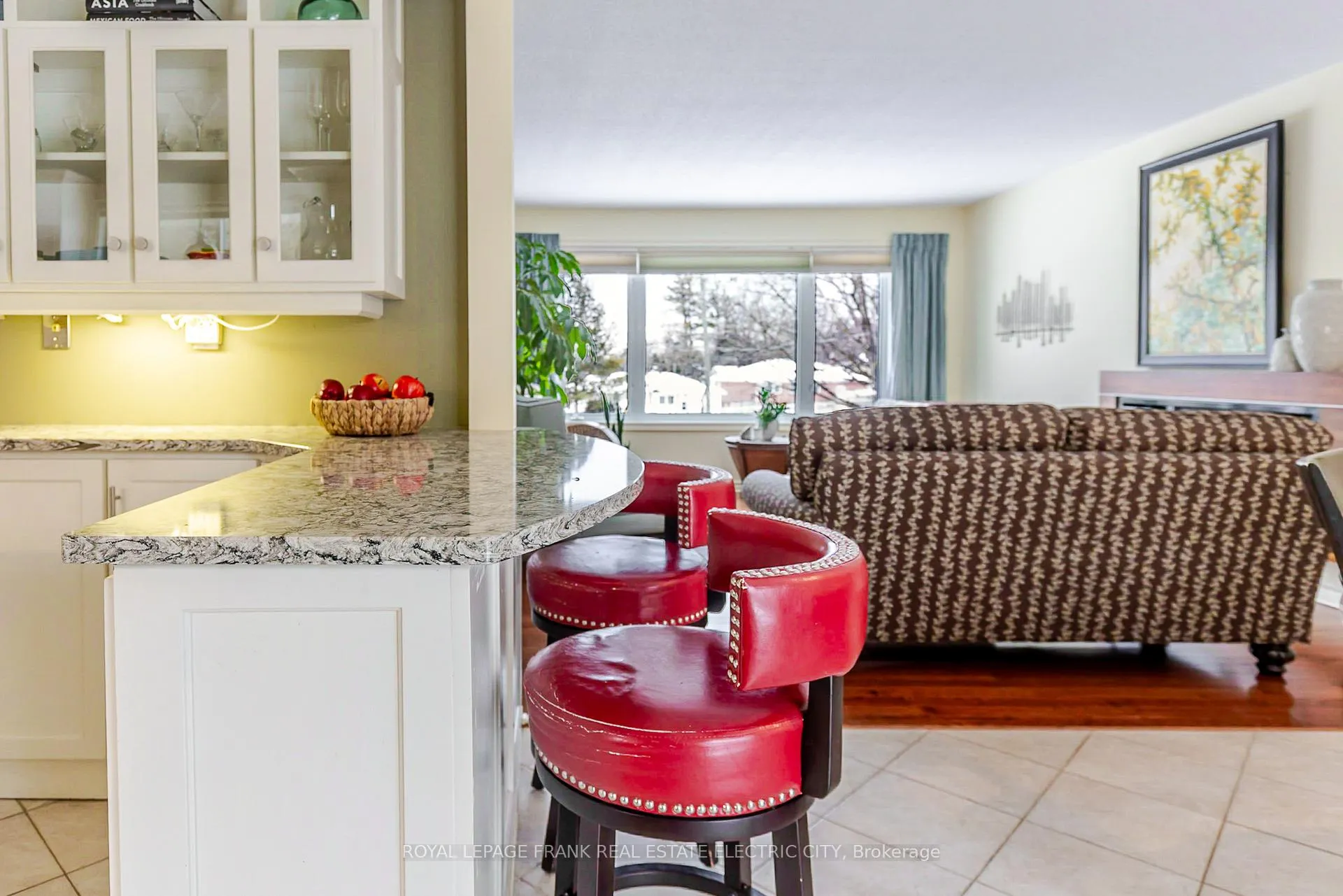 Photo 14 of 212 Gallagher Street, Peterborough, Northcrest Ward 5 — HOMEH