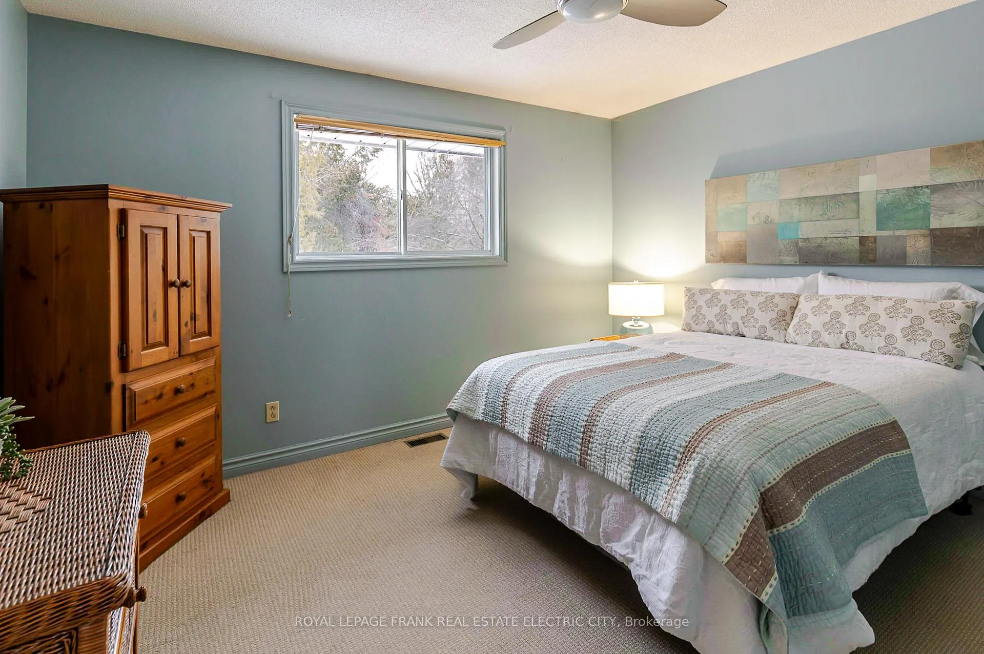 Photo 28 of 212 Gallagher Street, Peterborough, Northcrest Ward 5 — HOMEH