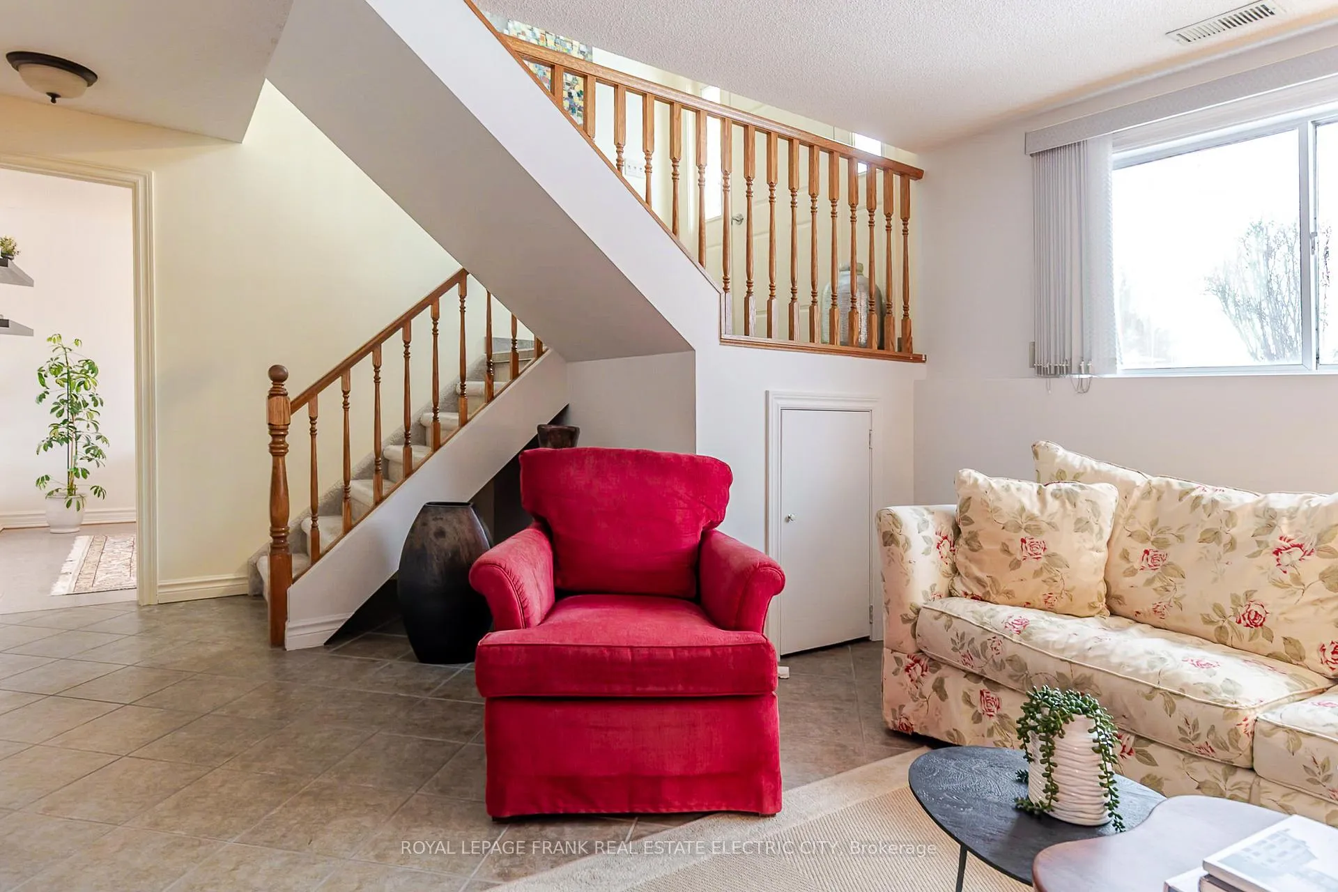 Photo 34 of 212 Gallagher Street, Peterborough, Northcrest Ward 5 — HOMEH