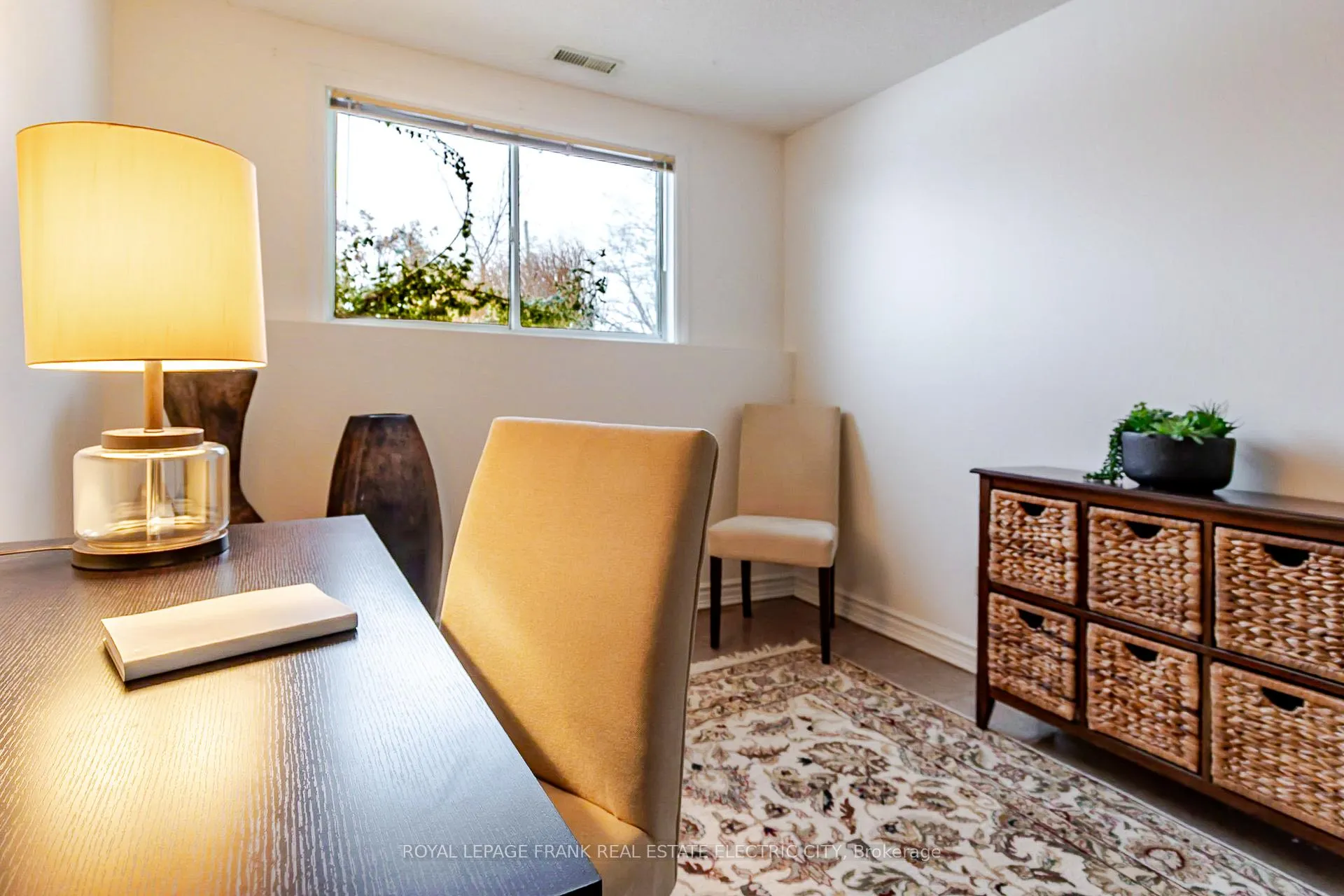 Photo 37 of 212 Gallagher Street, Peterborough, Northcrest Ward 5 — HOMEH
