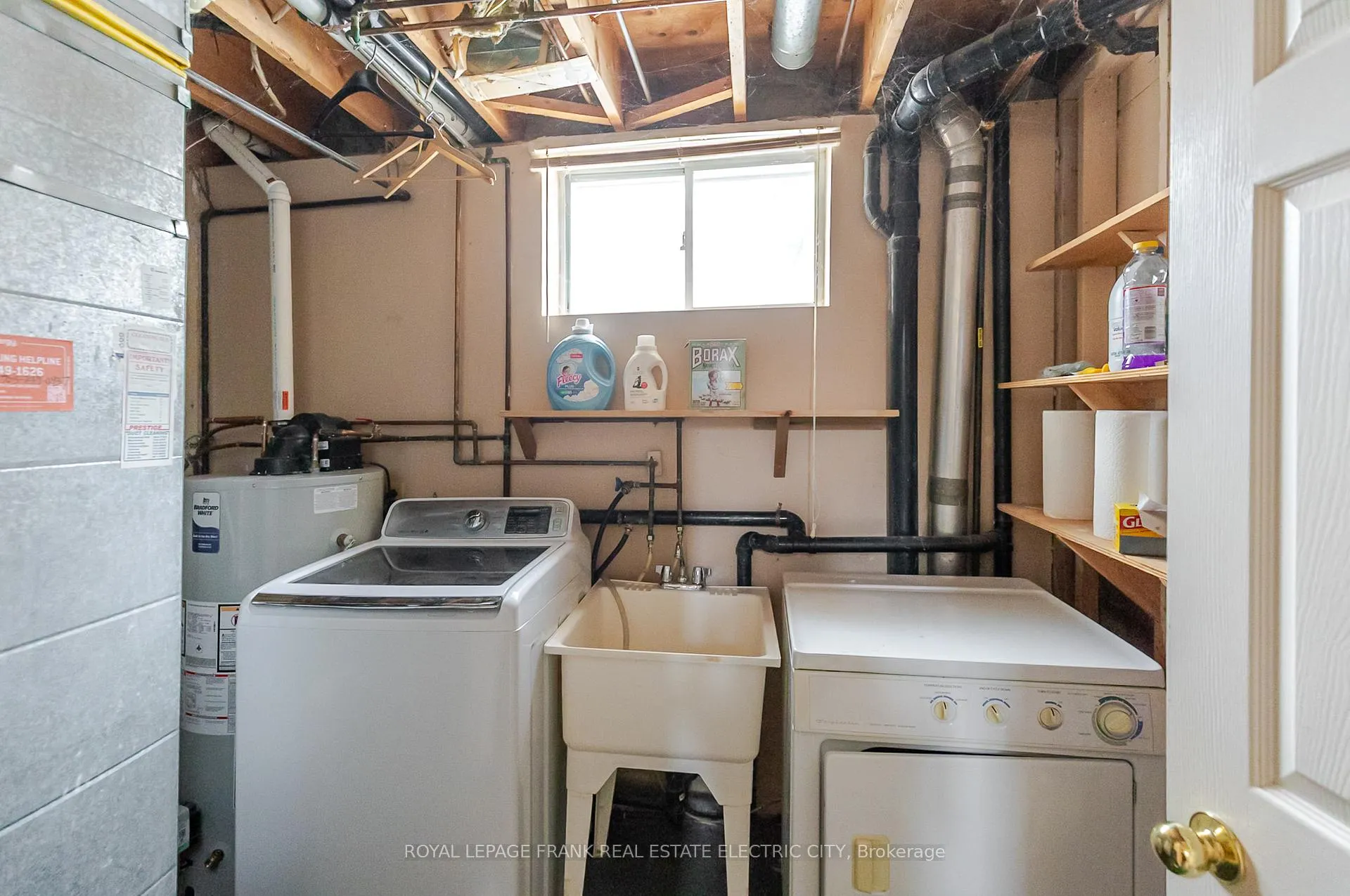 Photo 42 of 212 Gallagher Street, Peterborough, Northcrest Ward 5 — HOMEH