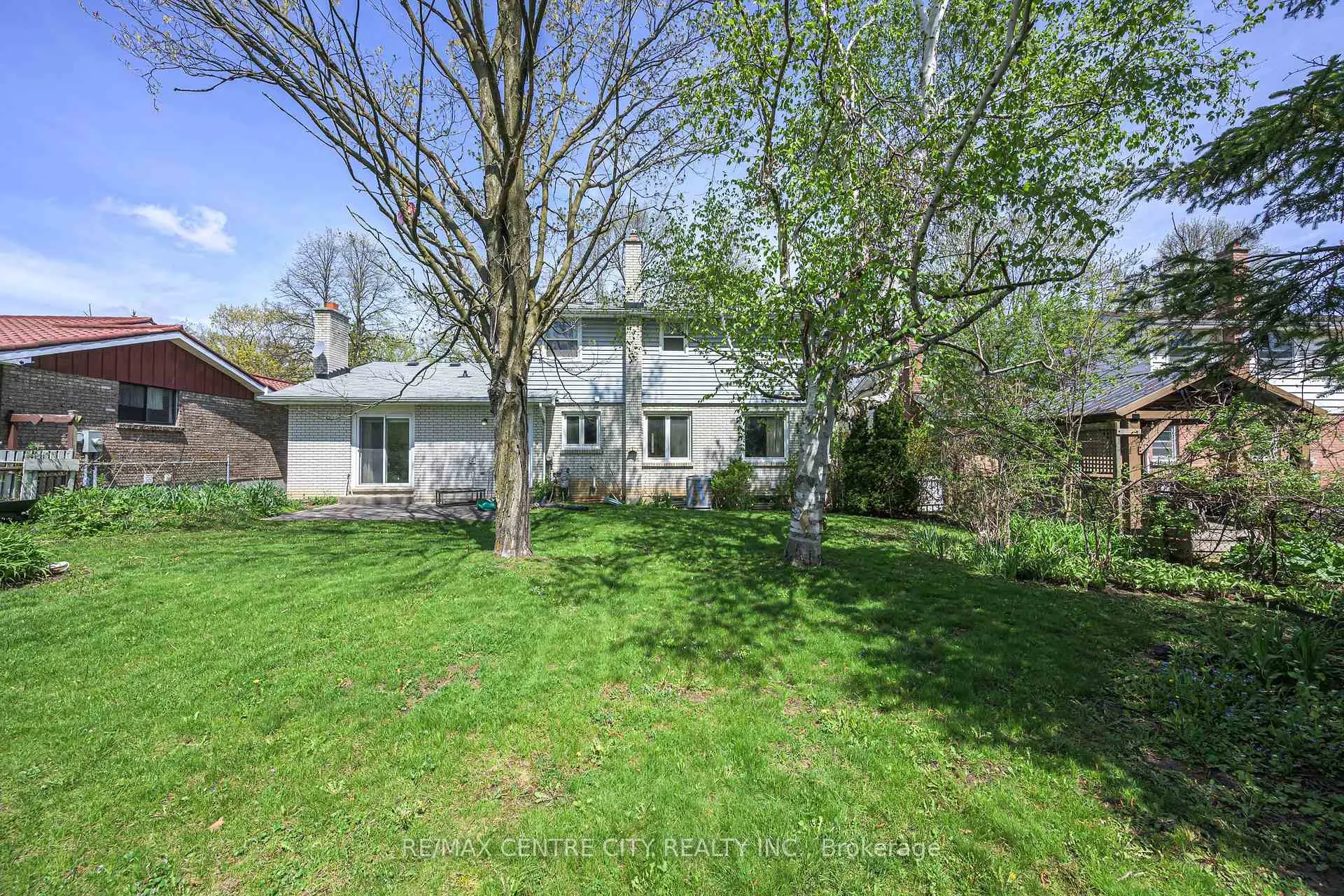Photo 6 of 42 Annadale Drive, London, North J — HOMEH