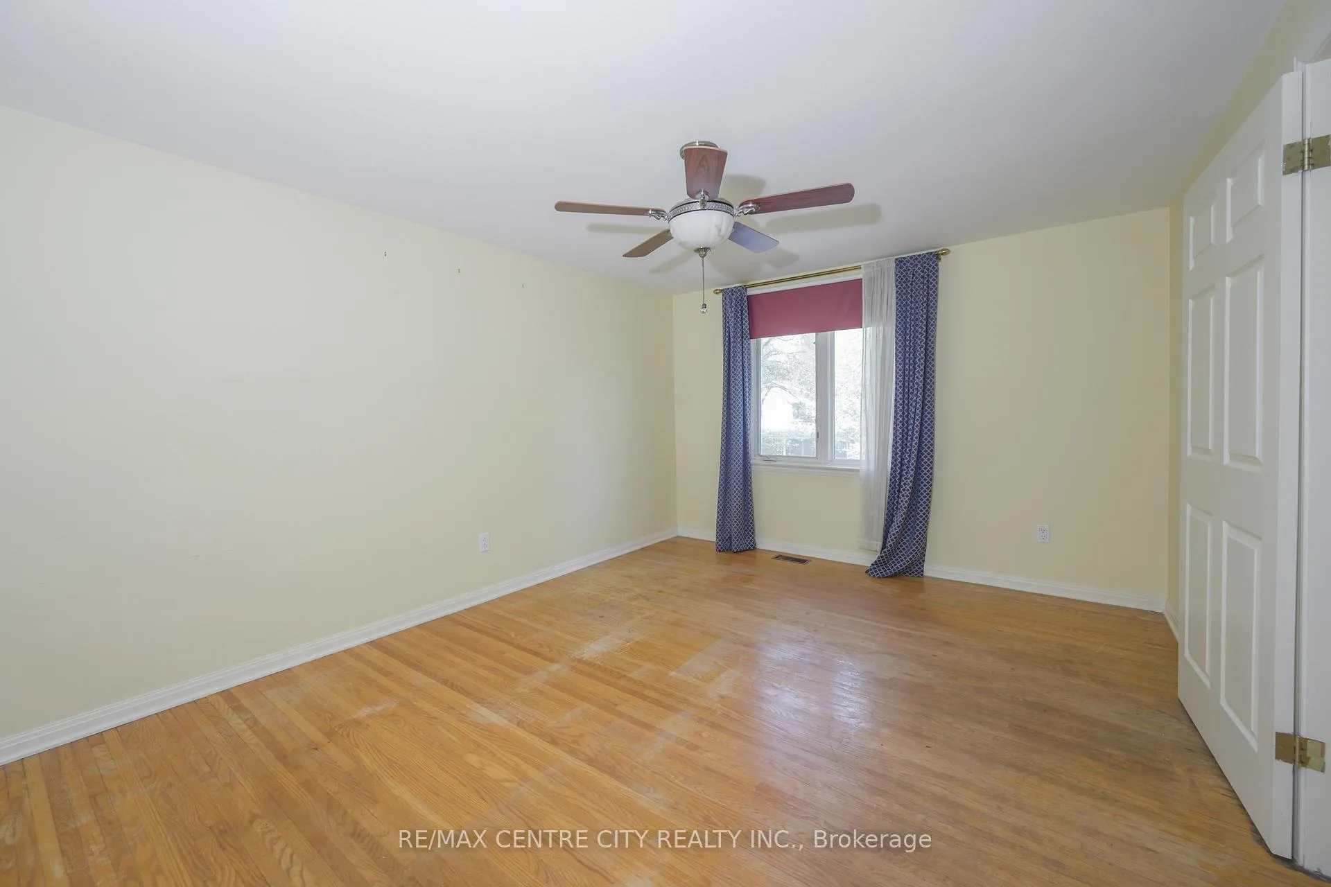Photo 20 of 42 Annadale Drive, London, North J — HOMEH