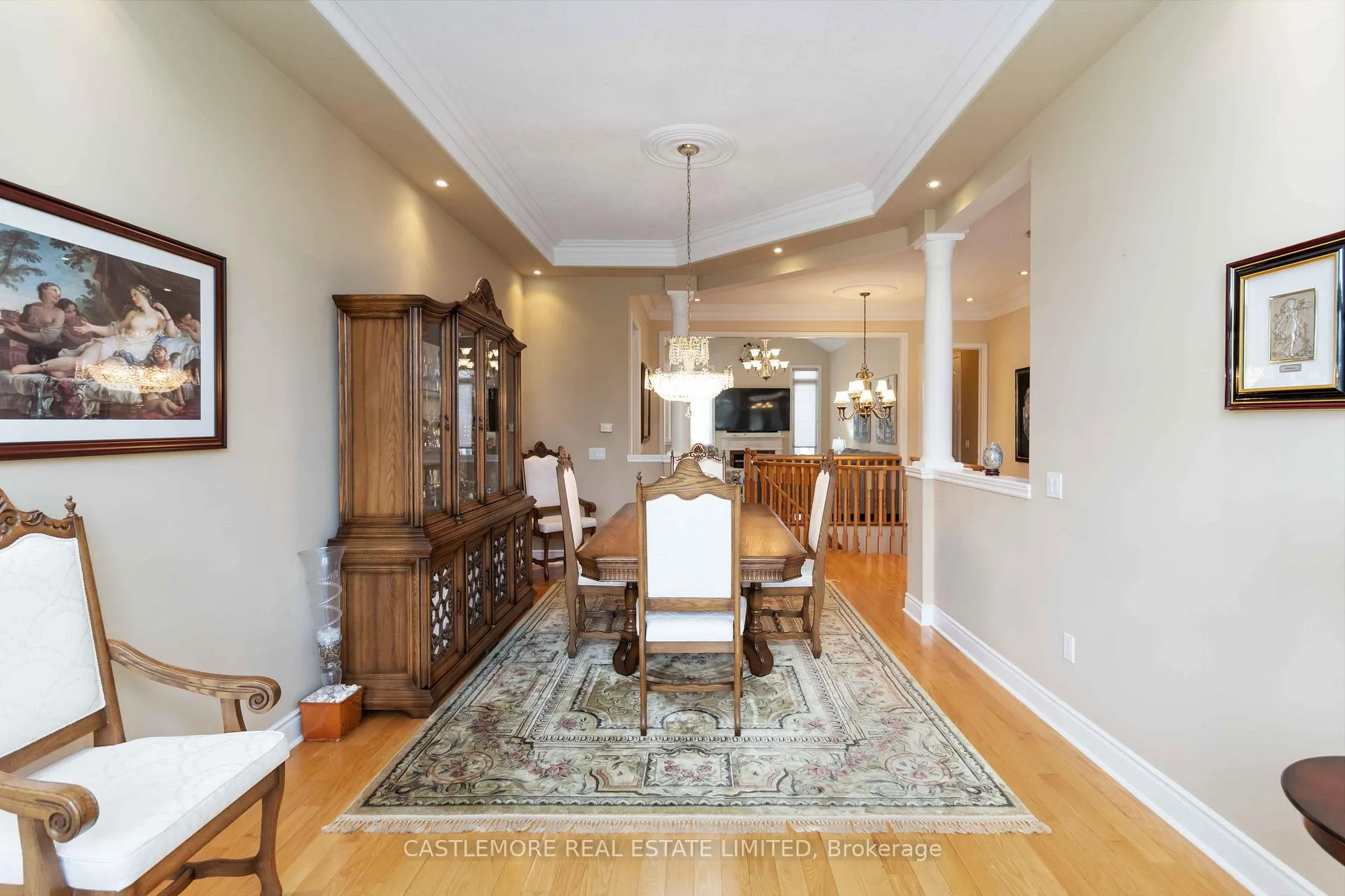 Photo 10 of 39 Saint Hubert Drive, Brampton, Vales of Castlemore North — HOMEH