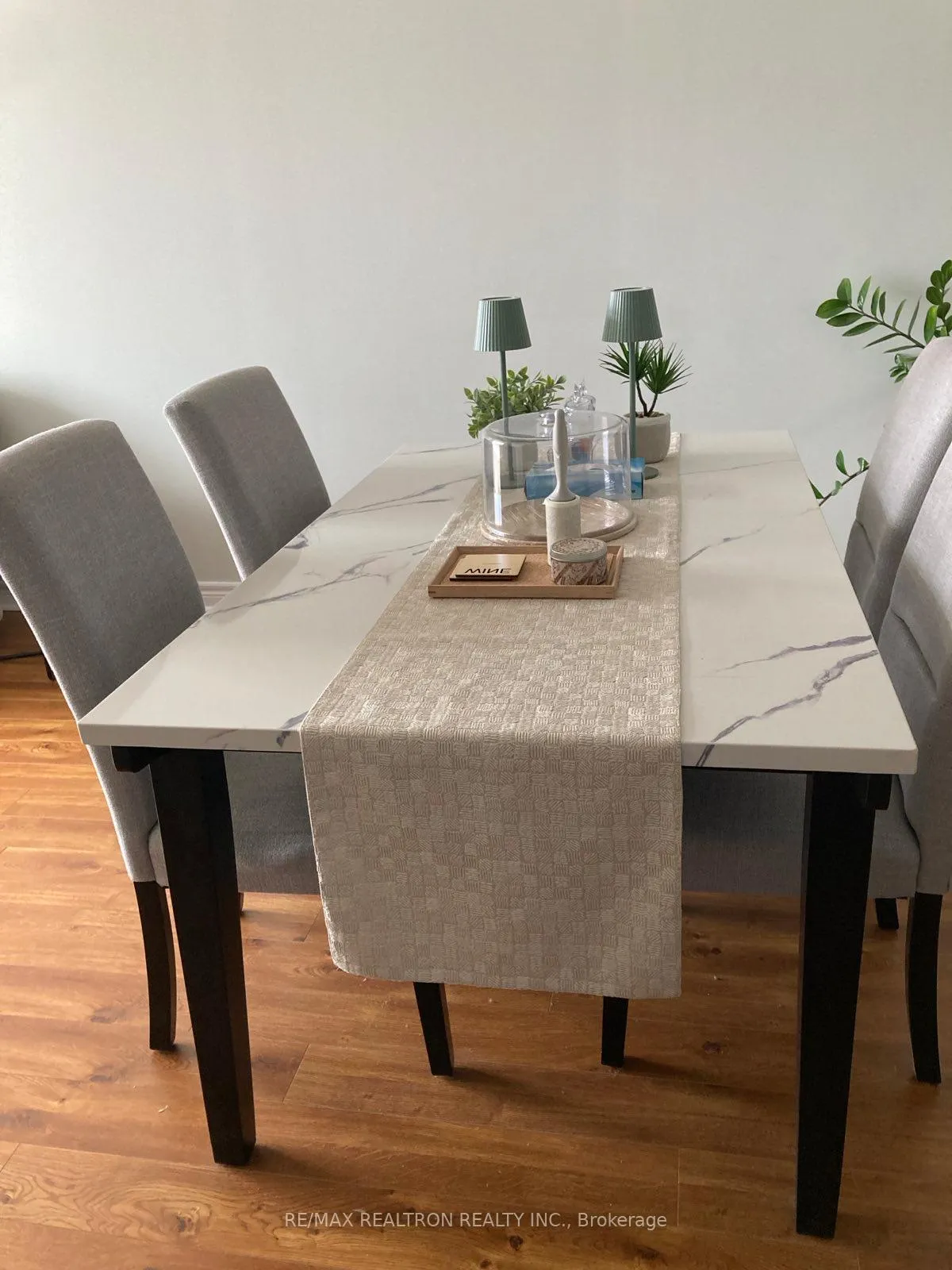 Photo 5 of Unit 9, 7325 Markham Road, Markham, Cedarwood — HOMEH
