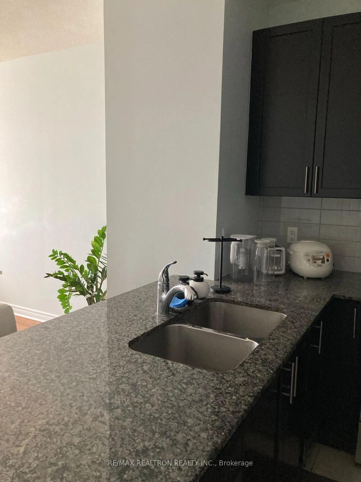 Photo 8 of Unit 9, 7325 Markham Road, Markham, Cedarwood — HOMEH