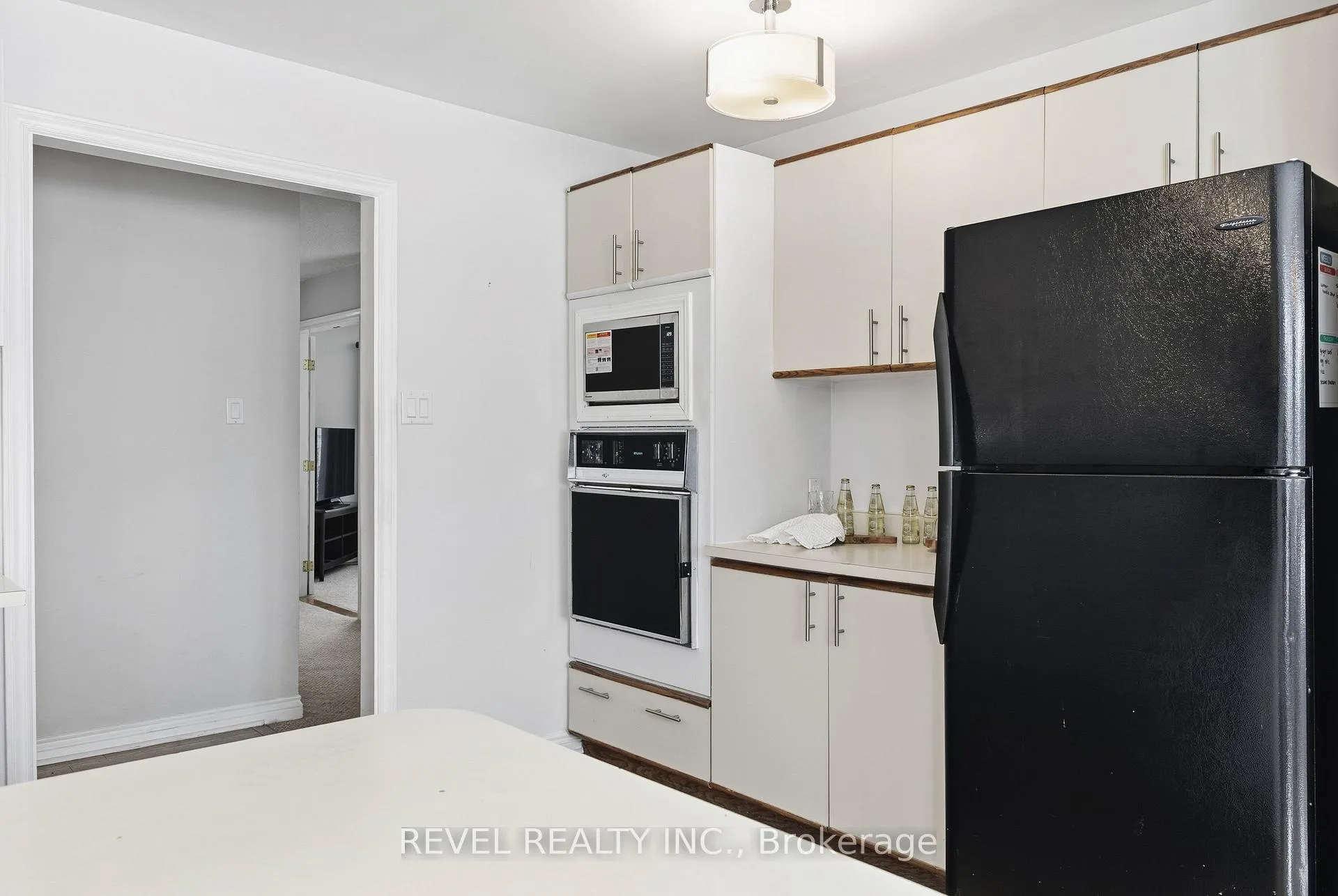 Photo 13 of 30 Castle Harbour Drive, Scugog, Port Perry — HOMEH