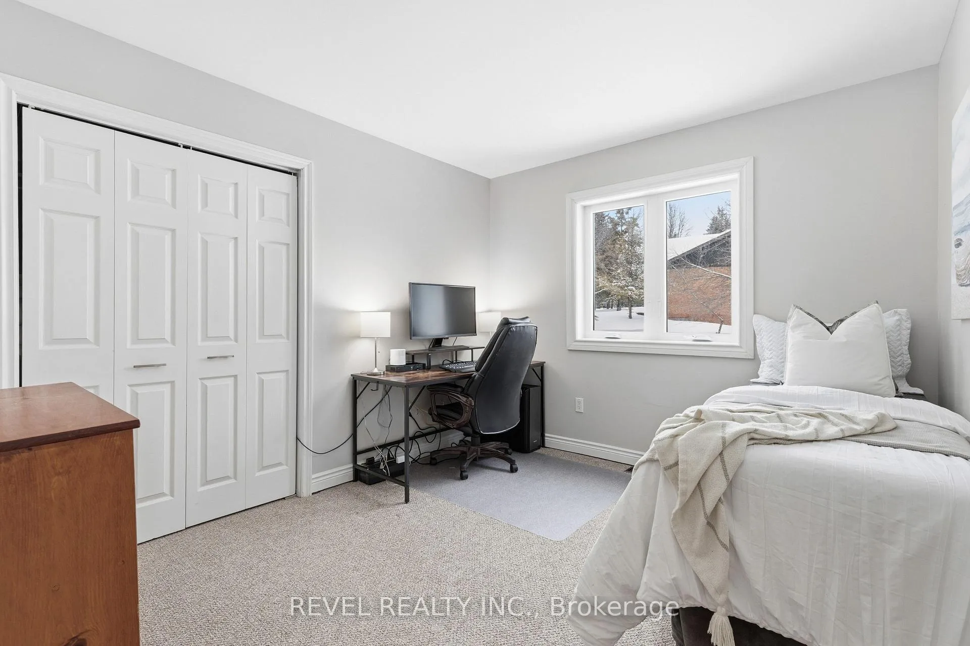 Photo 20 of 30 Castle Harbour Drive, Scugog, Port Perry — HOMEH