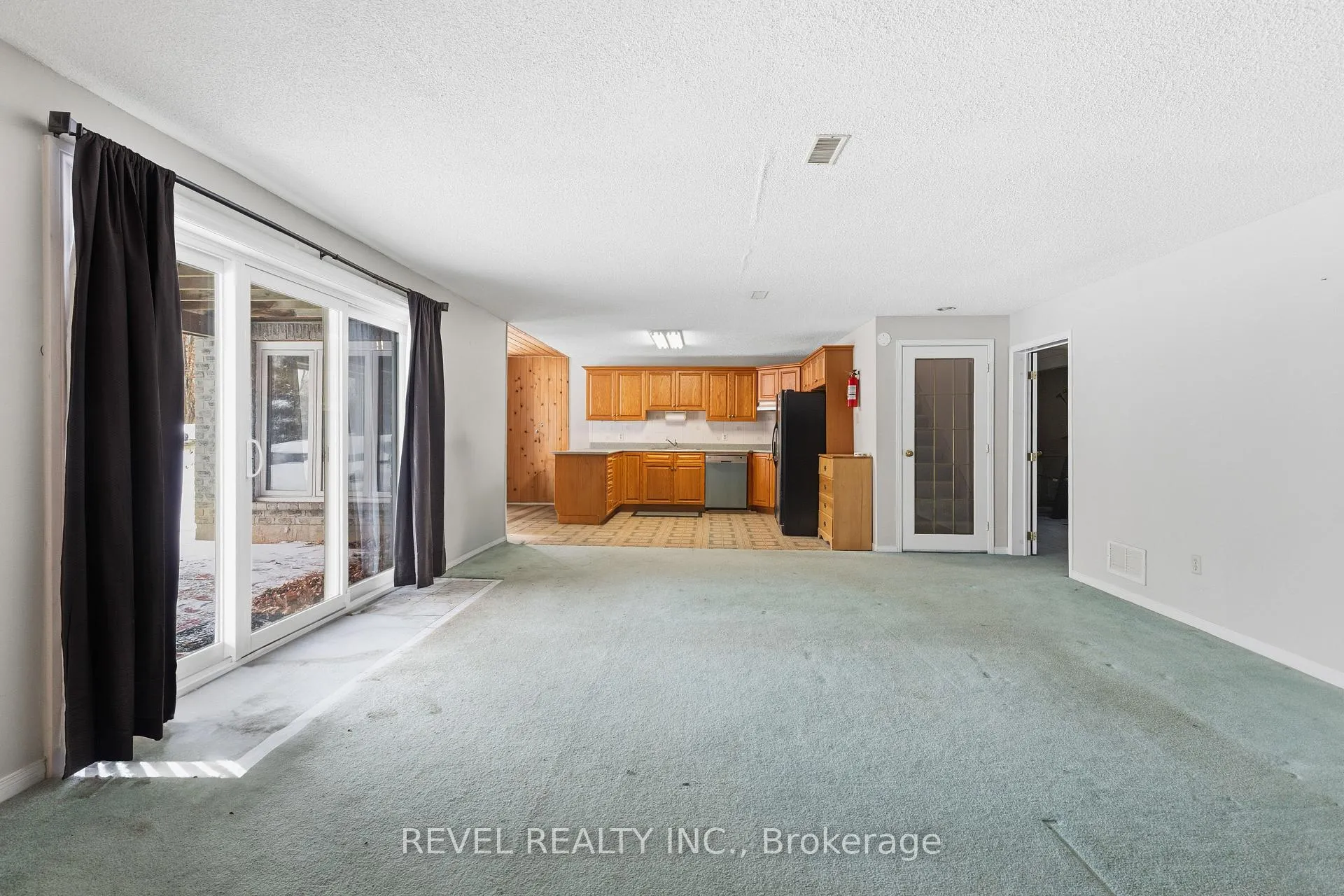 Photo 24 of 30 Castle Harbour Drive, Scugog, Port Perry — HOMEH