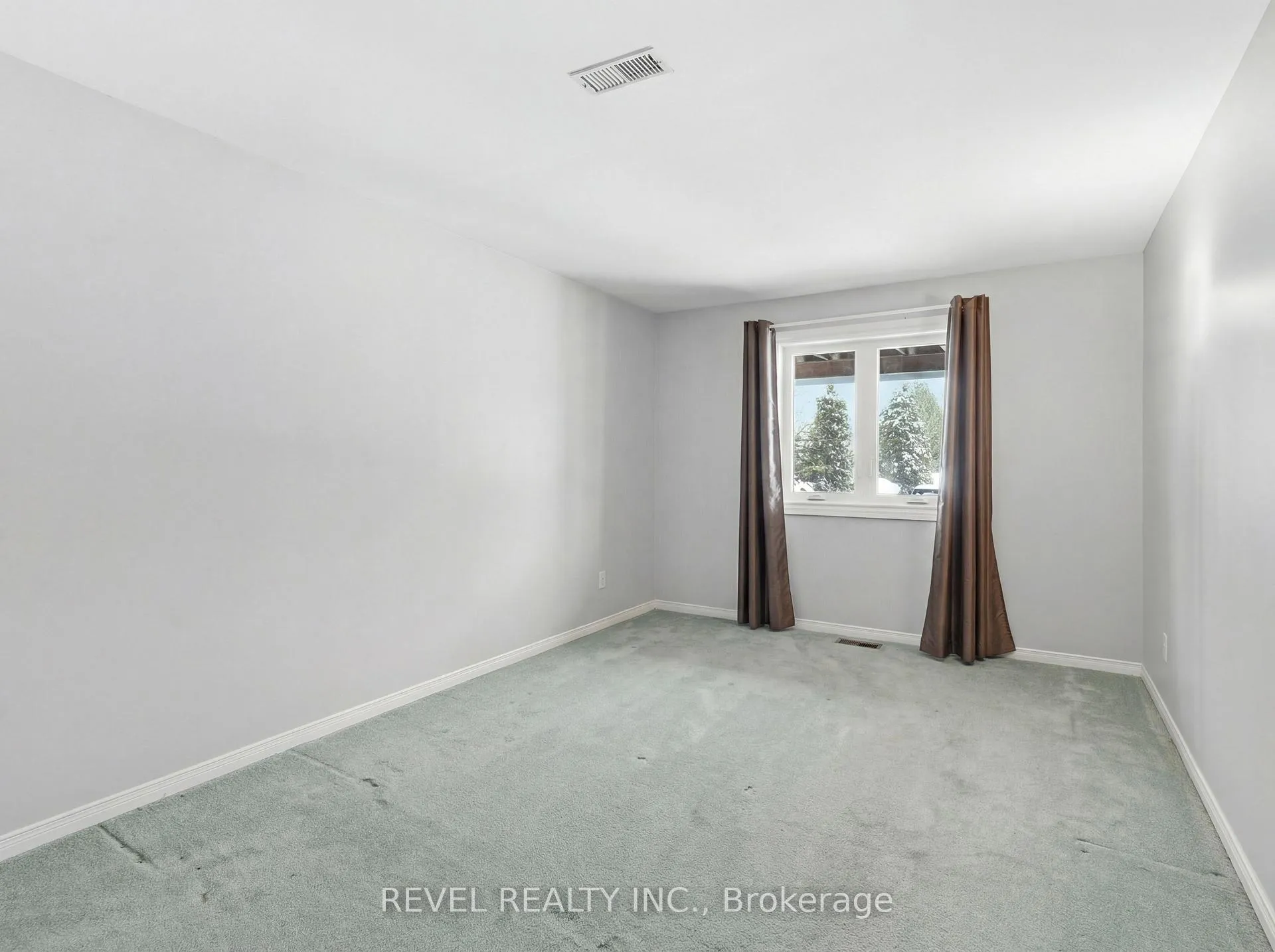 Photo 31 of 30 Castle Harbour Drive, Scugog, Port Perry — HOMEH