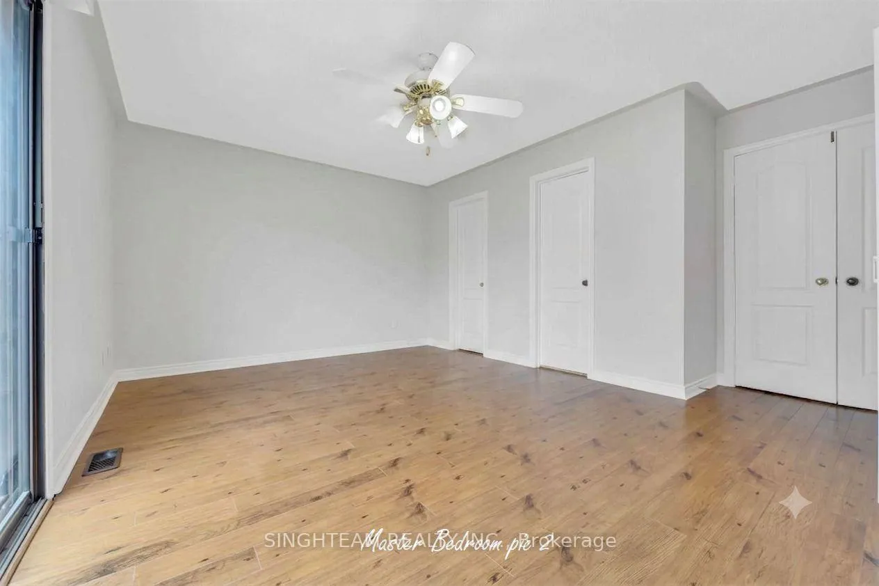 Photo 10 of 85 Cityview Circle, Barrie, Holly — HOMEH