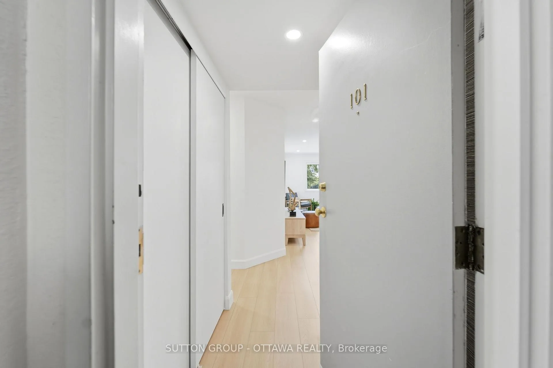 Photo 2 of Unit 101, 268 Lorry Greenberg Drive, Ottawa, Hunt Club Park/Greenboro — HOMEH
