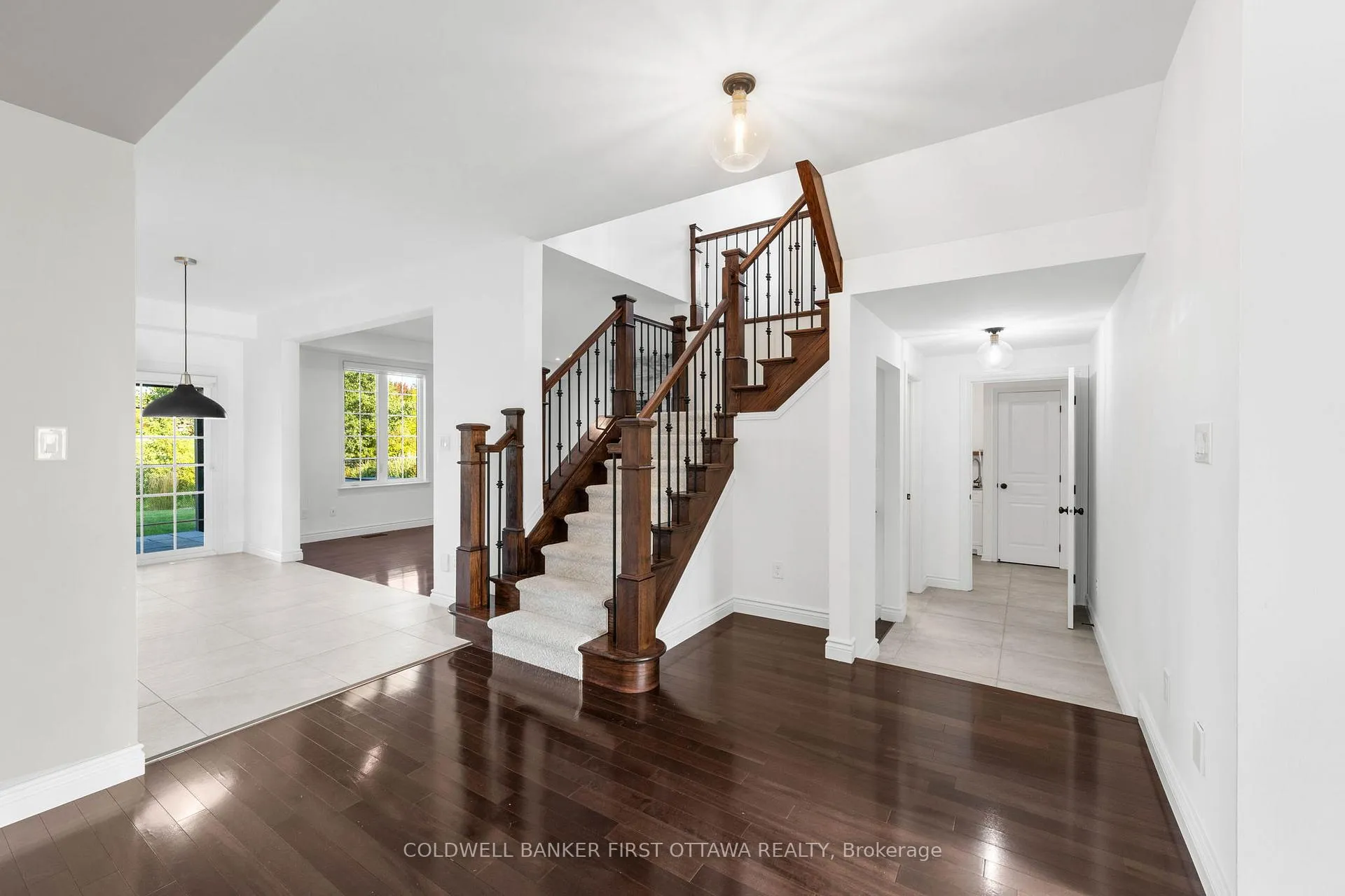 Photo 14 of 441 Blackleaf Drive, Ottawa, Barrhaven - Stonebridge — HOMEH