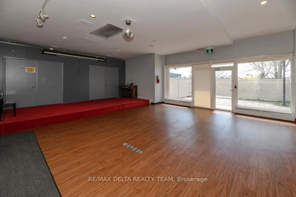 Photo 19 of Unit 402, 2000 Jasmine Crescent, Ottawa, Beacon Hill South — HOMEH
