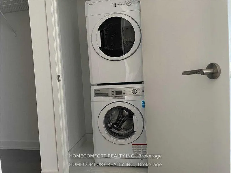Photo 8 of Unit 3403, 11 Wellesley Street, Toronto, Bay Street Corridor — HOMEH